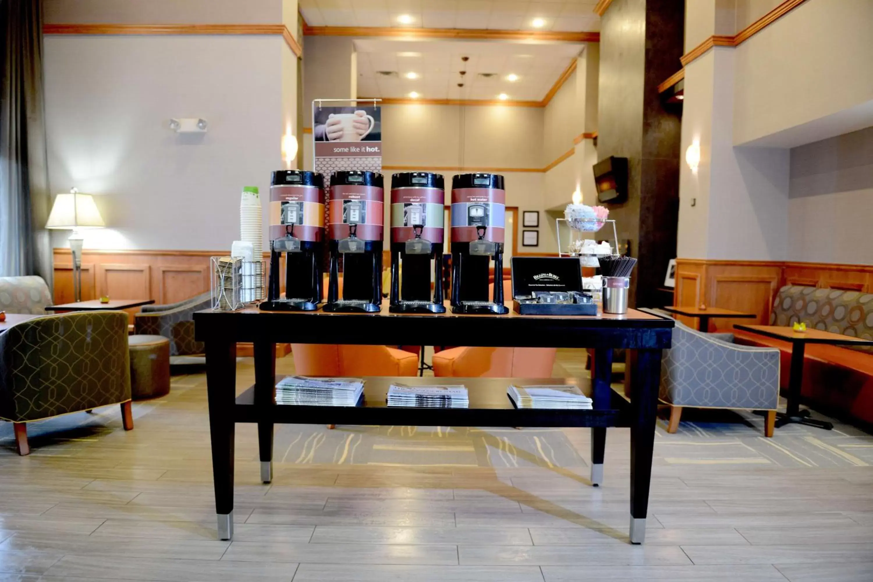 Dining area, Restaurant/Places to Eat in Hampton Inn & Suites by Hilton Windsor