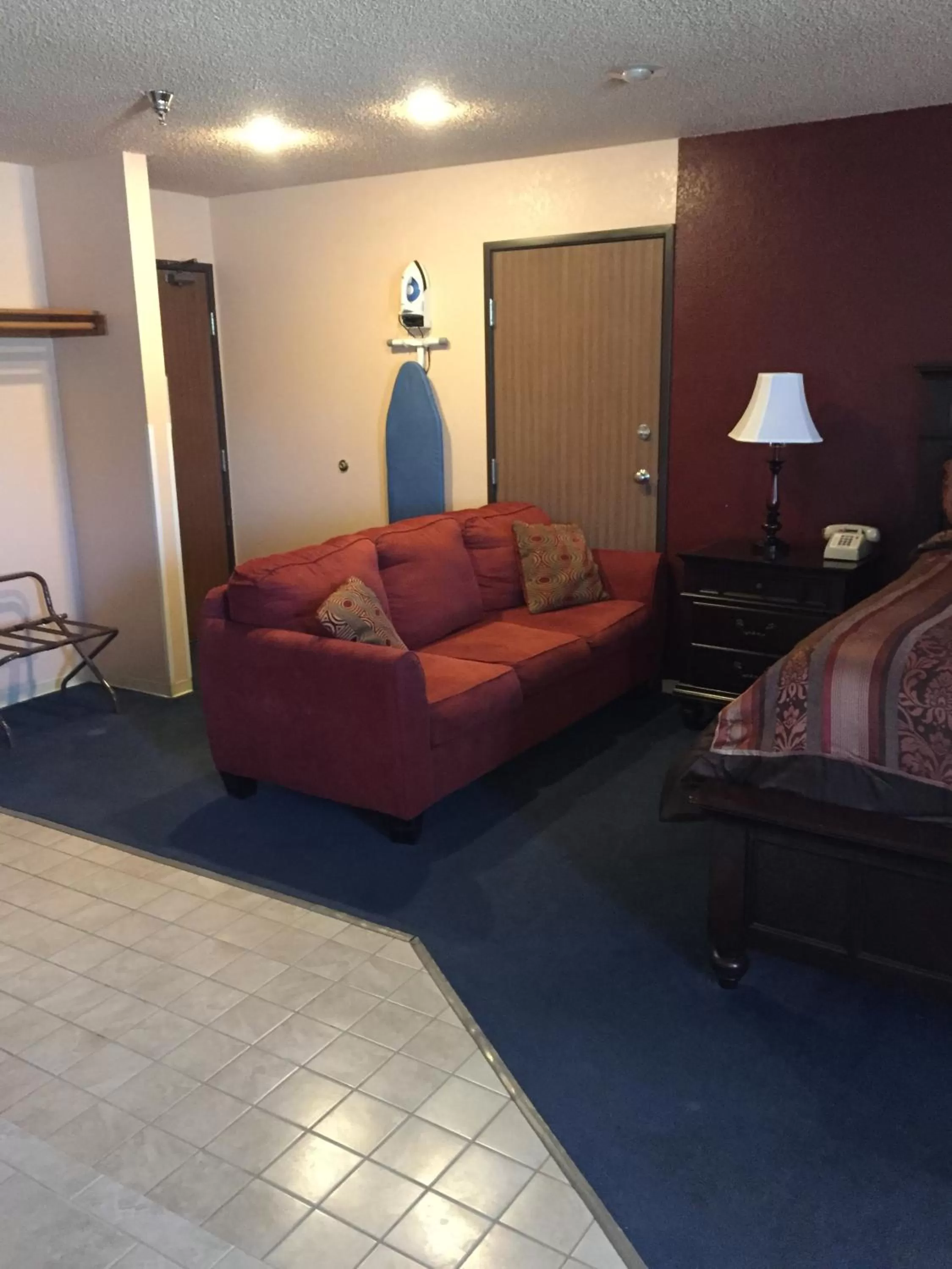 King Studio Suite - Non-Smoking in Super 8 by Wyndham Winnemucca NV