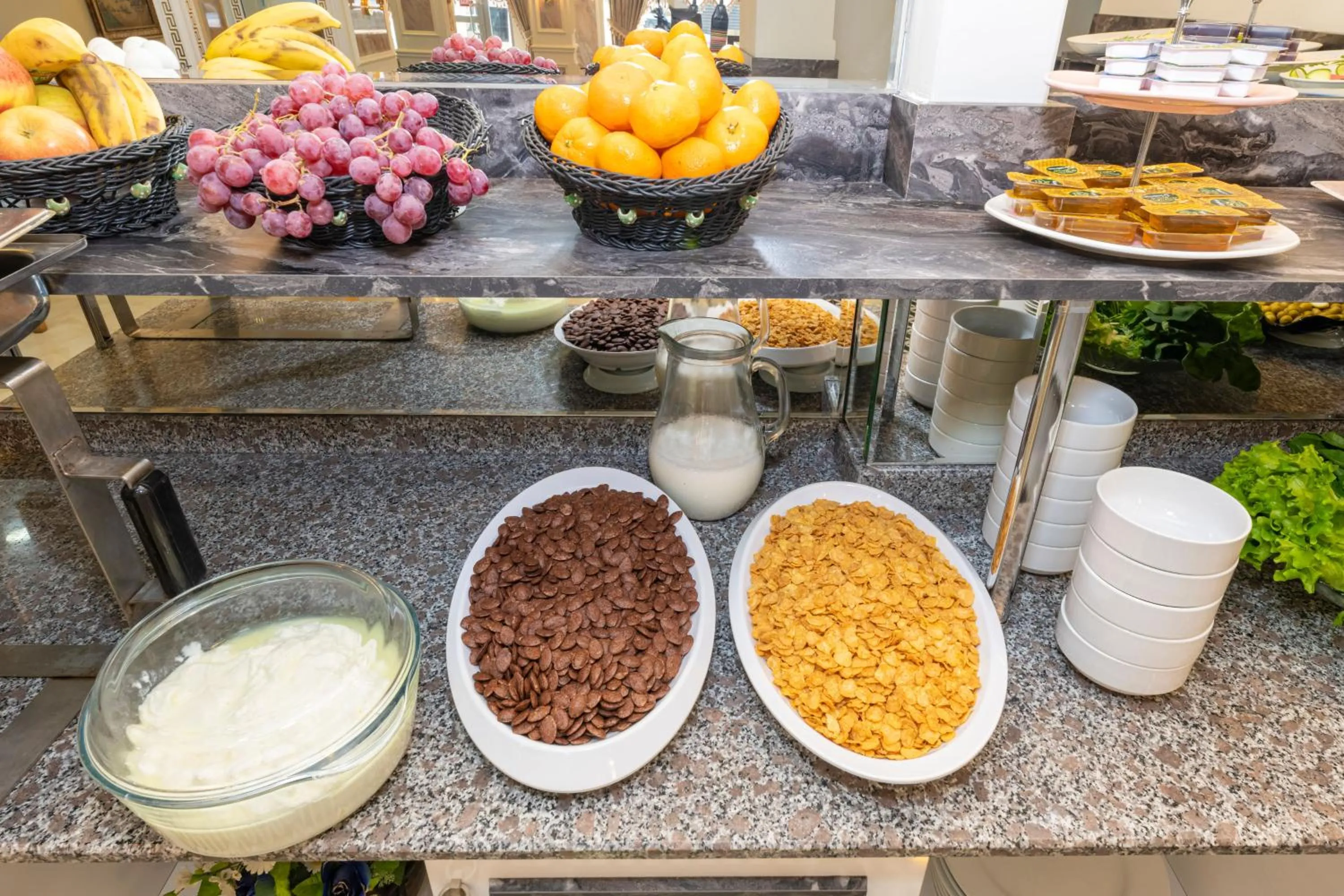 Buffet breakfast in Hotel Yesilpark