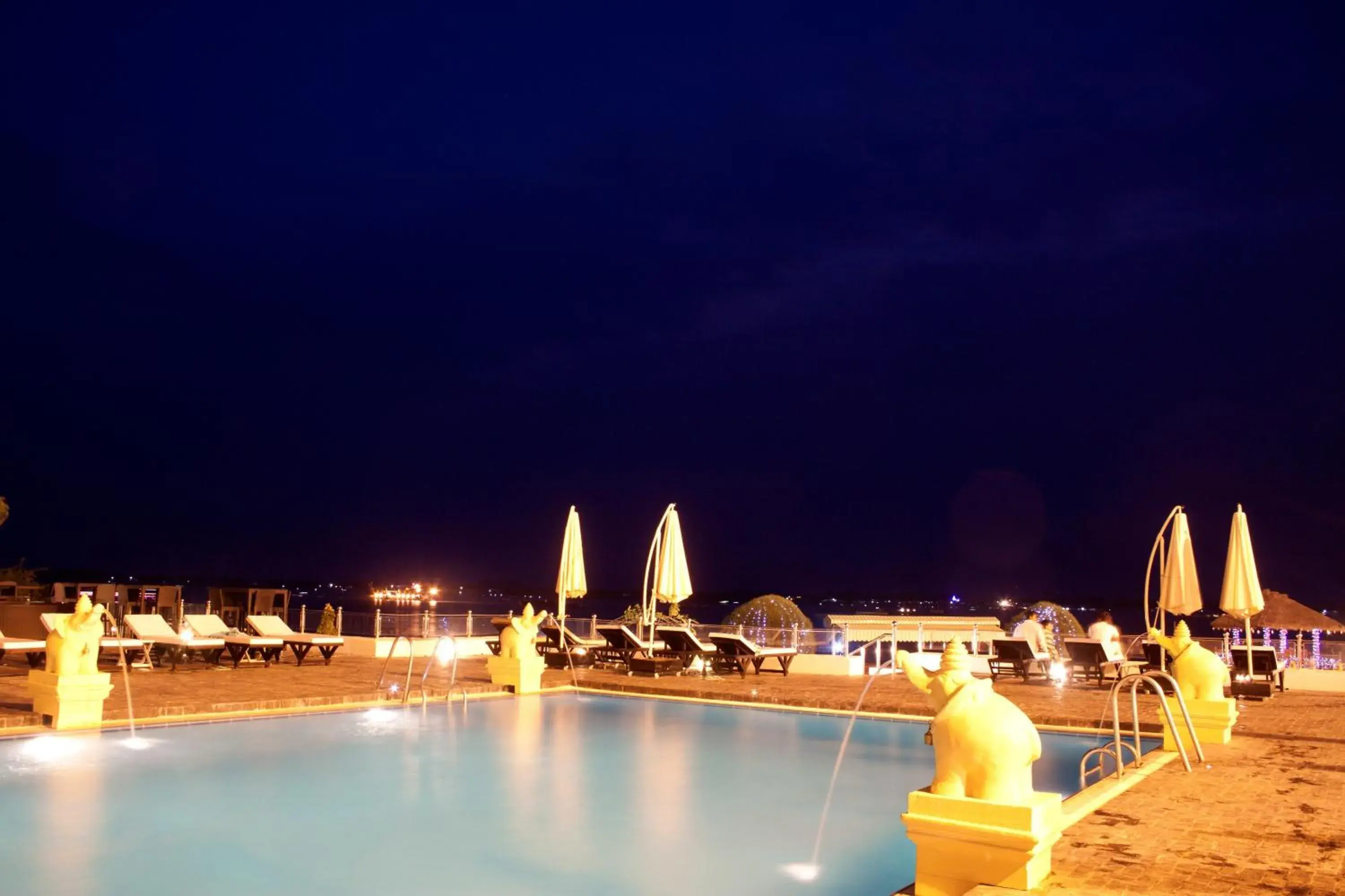 Swimming Pool in Hotel Cambodiana