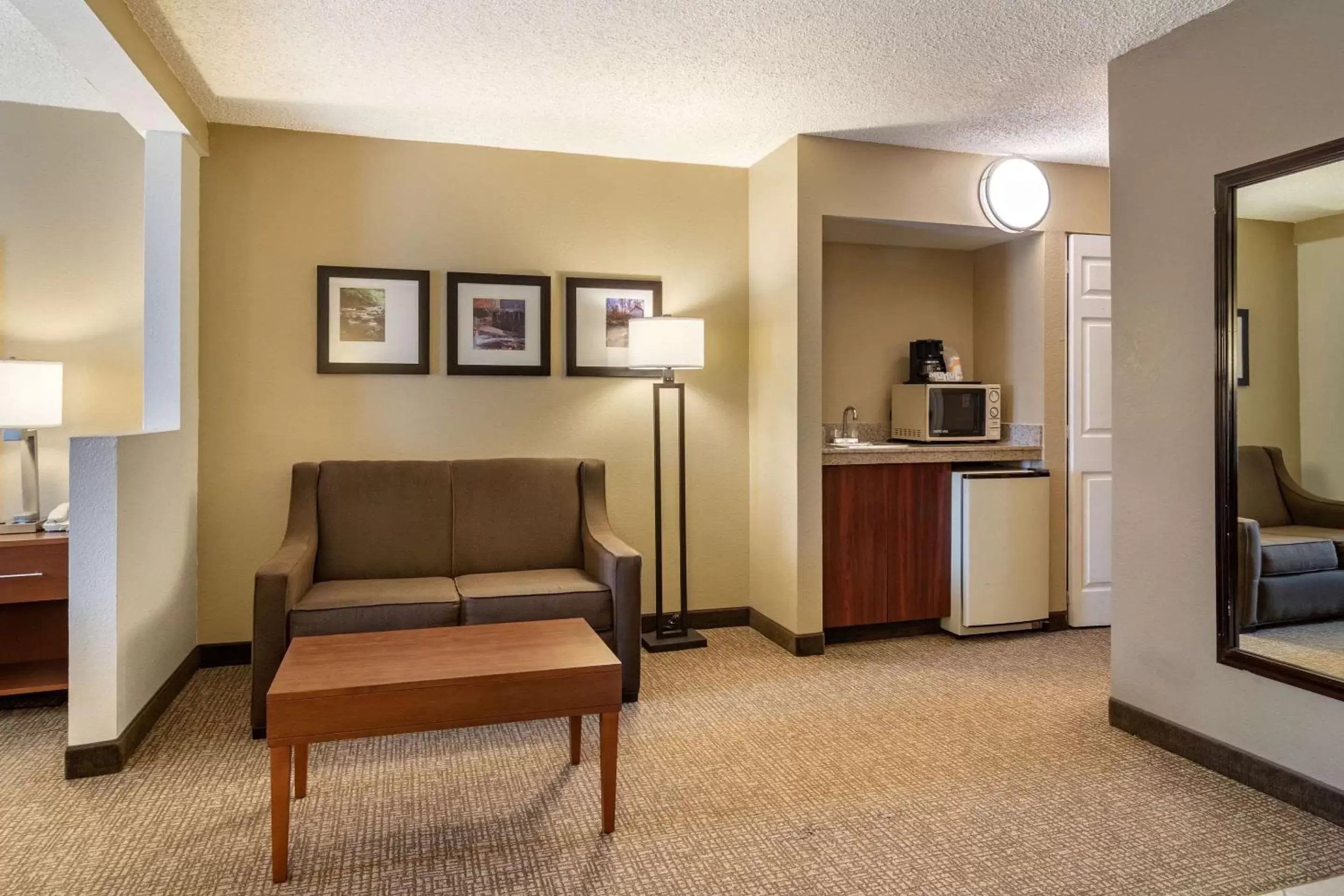 Photo of the whole room, Seating Area in Comfort Inn and Suites