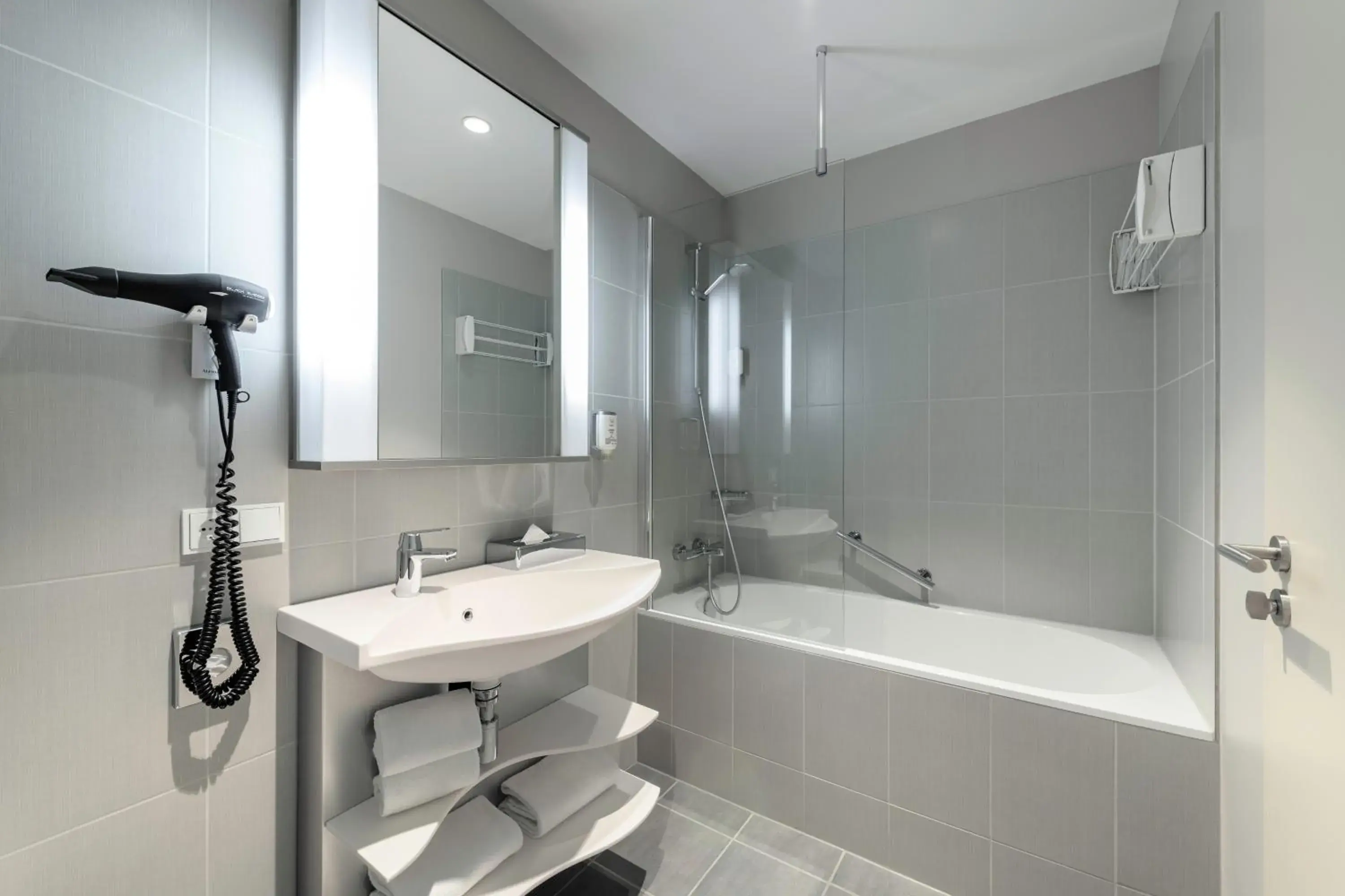 Toilet, Bathroom in Aparthotel Adagio Frankfurt City Messe