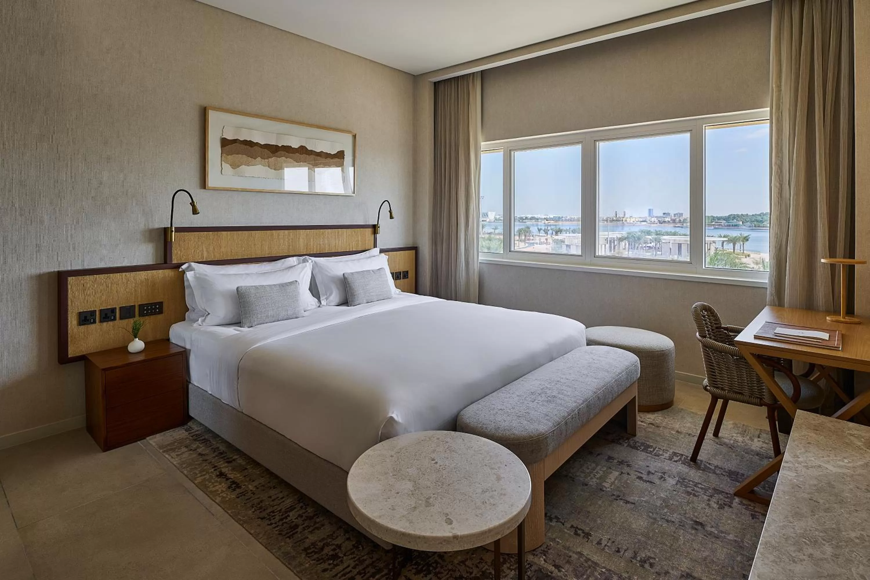 Bedroom, Bed in ERTH Abu Dhabi Hotel