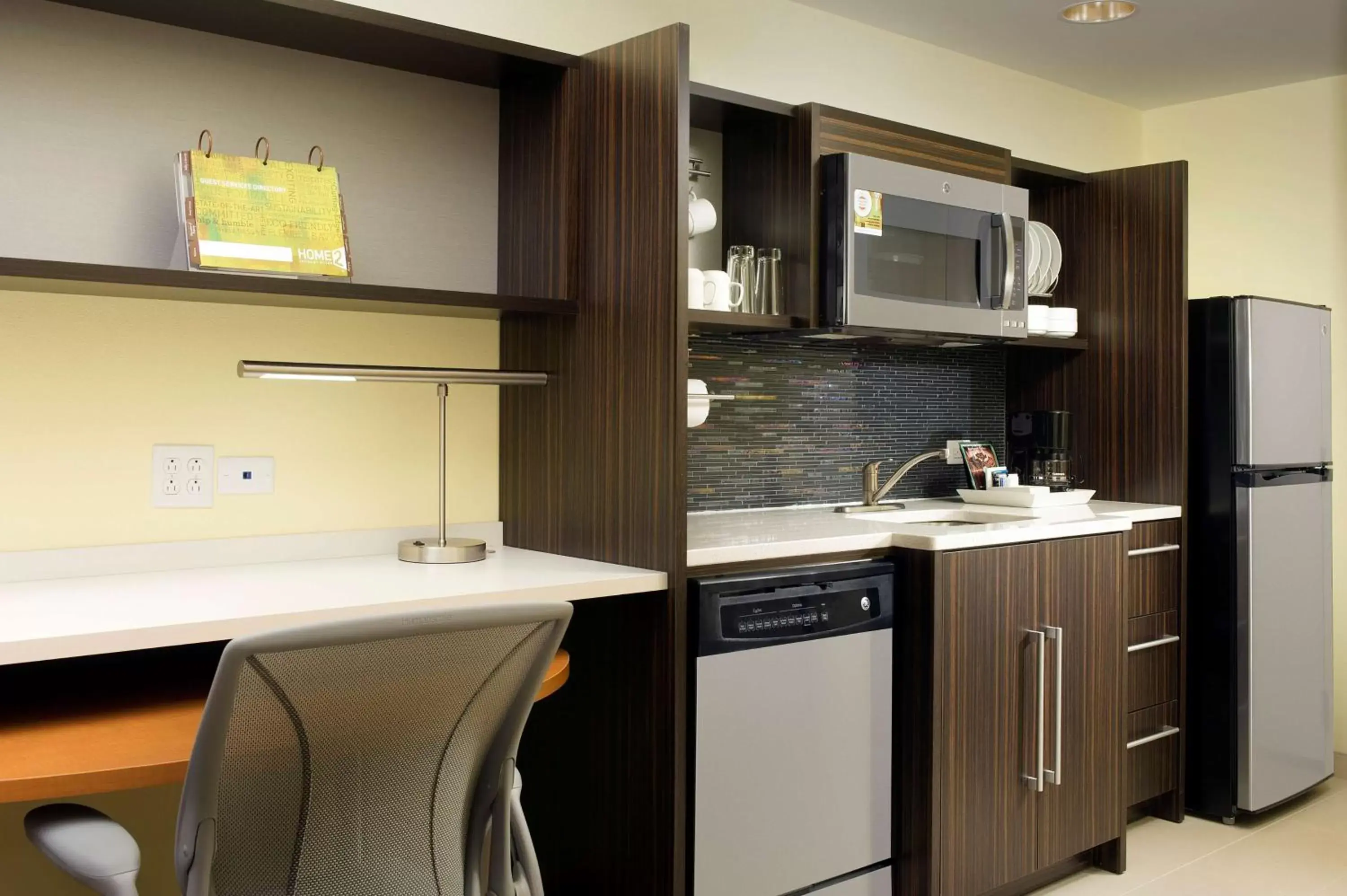 Kitchen or kitchenette, Kitchen/Kitchenette in Home2 Suites by Hilton Arundel Mills BWI Airport