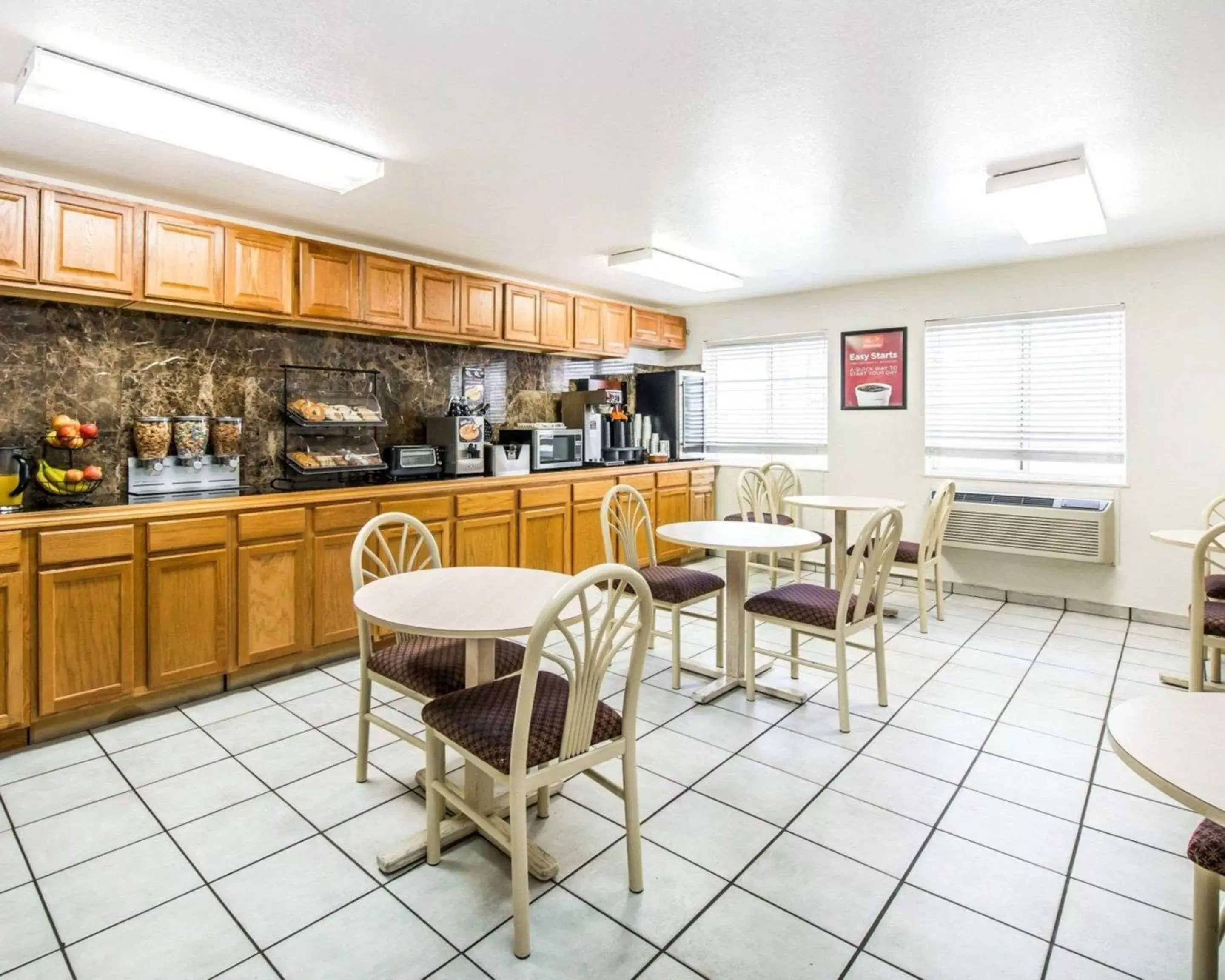 Restaurant/places to eat, Lounge/Bar in Econo Lodge Canon City