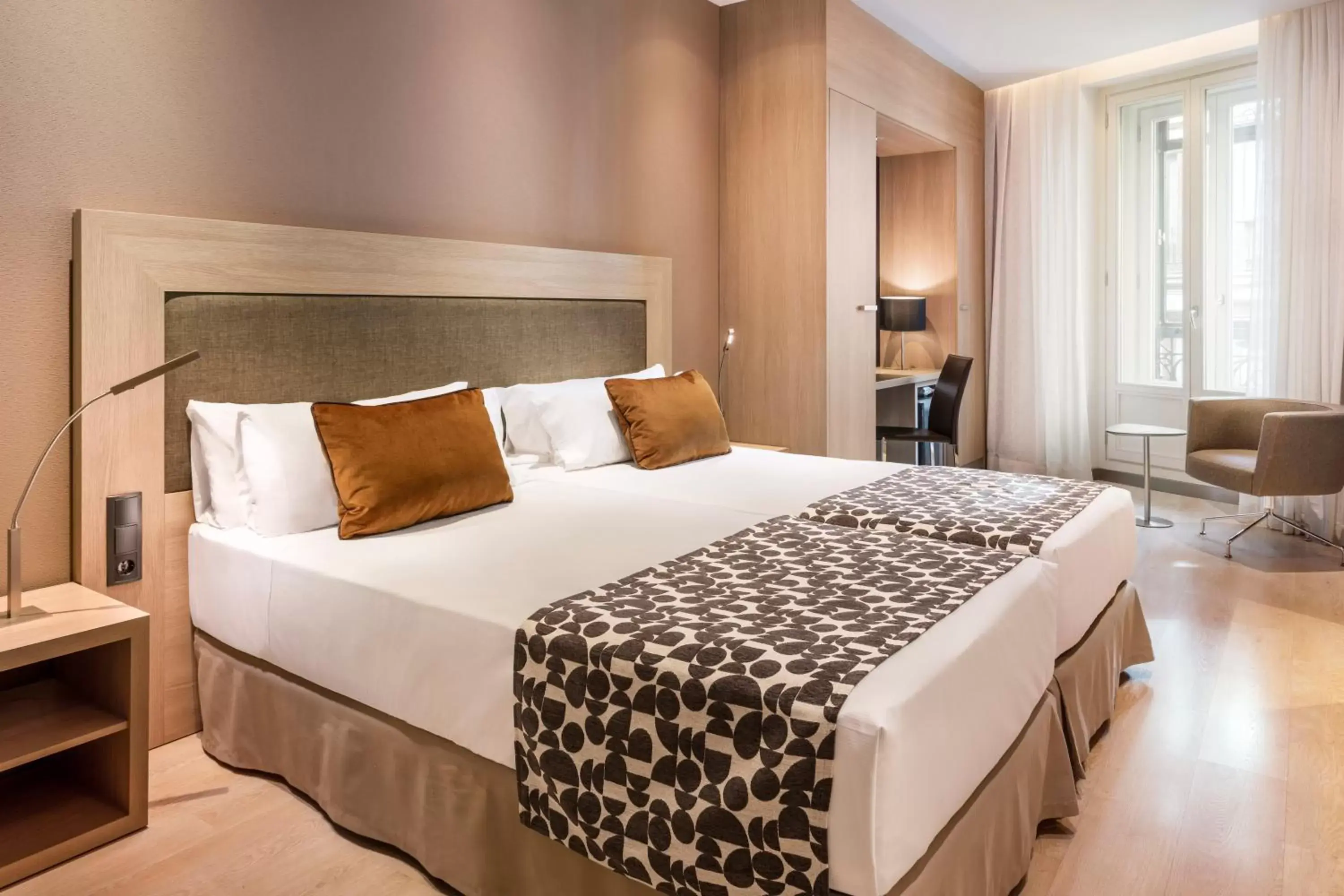 Superior Double or Twin Room in Catalonia Plaza Mayor