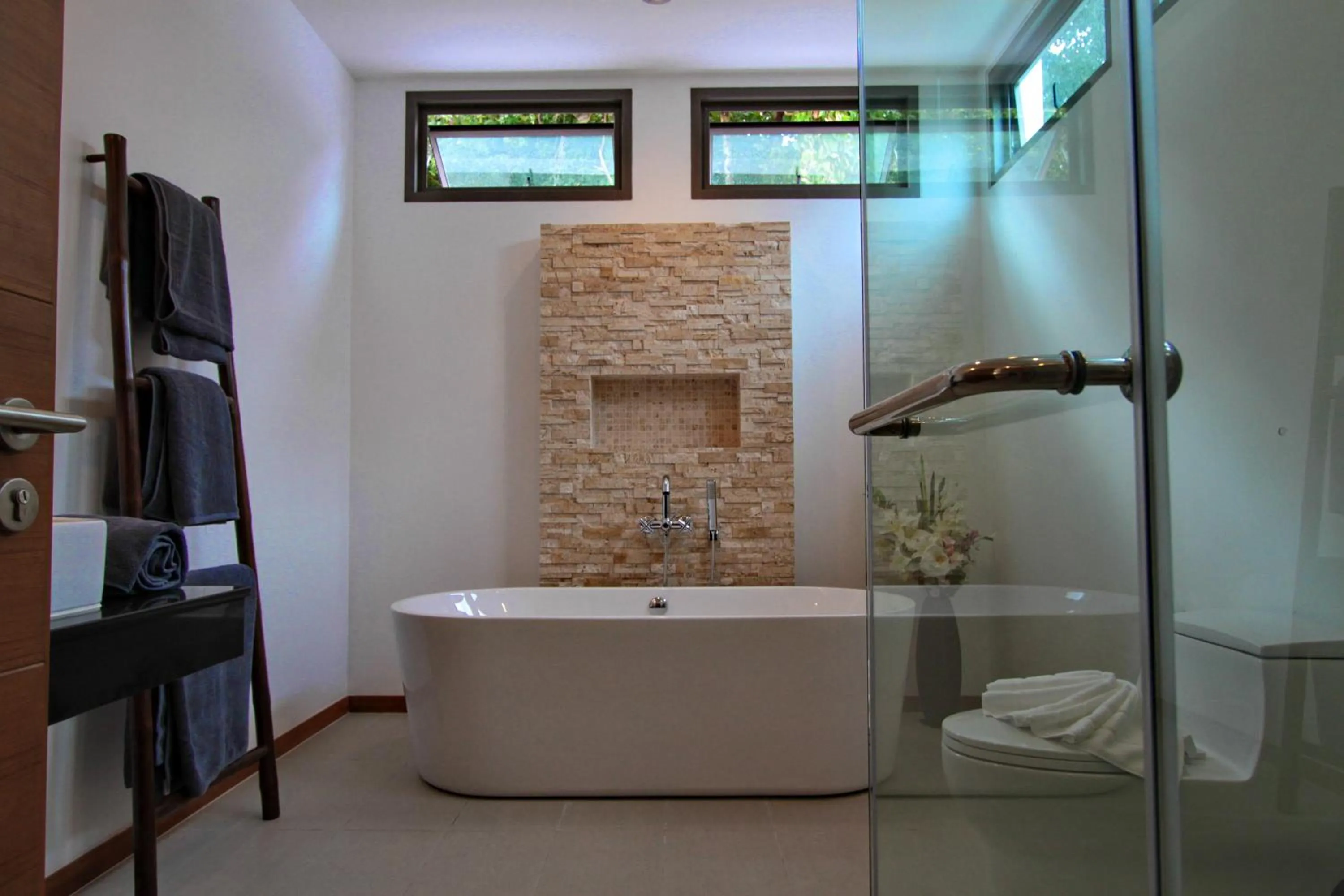 Shower in Ya Nui Beach Villas