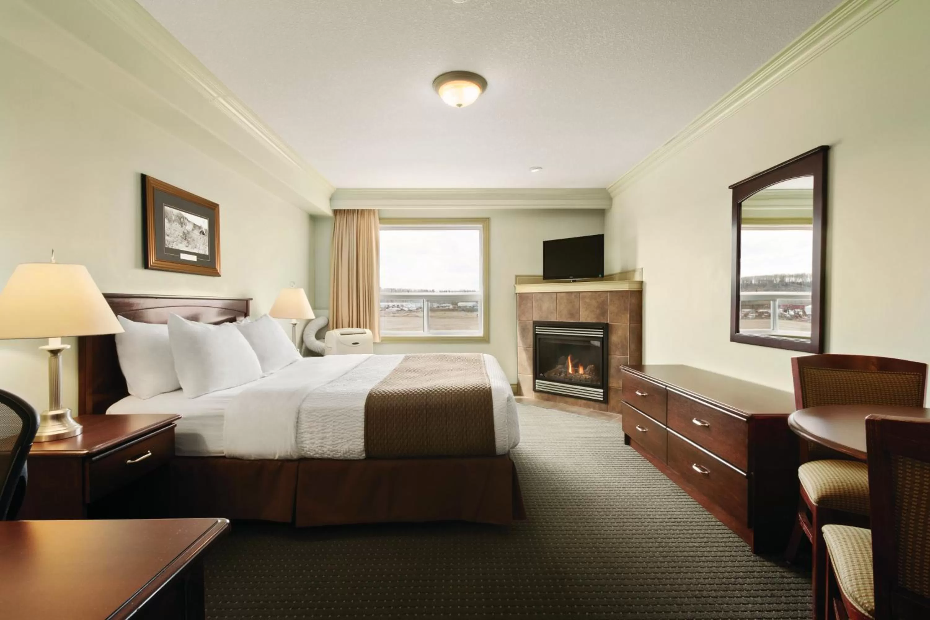 Photo of the whole room, Bed in Quality Inn & Suites
