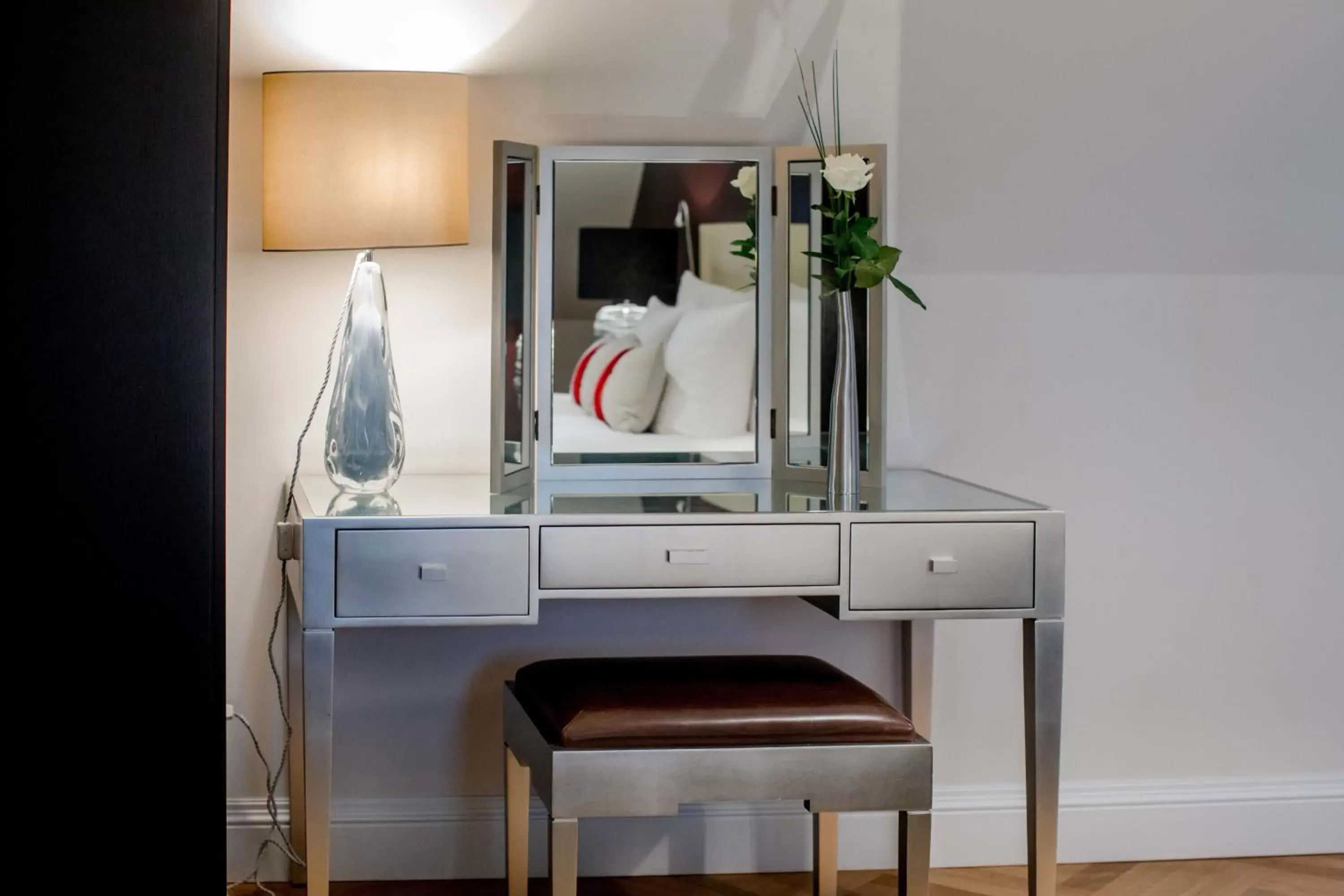 Photo of the whole room in Hotel Schweizerhof Bern & Spa Photo of the whole room in Hotel Schweizerhof Bern & Spa