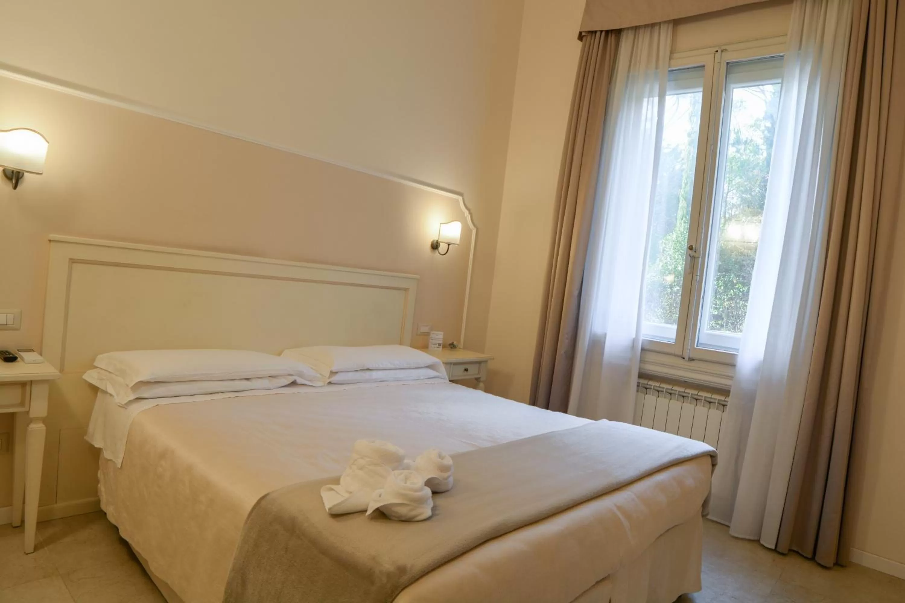 Photo of the whole room, Bed in Dimora Salviati