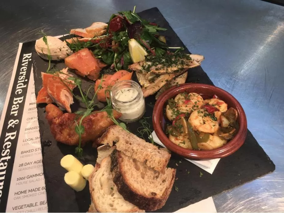 Restaurant/places to eat in Waveney House Hotel