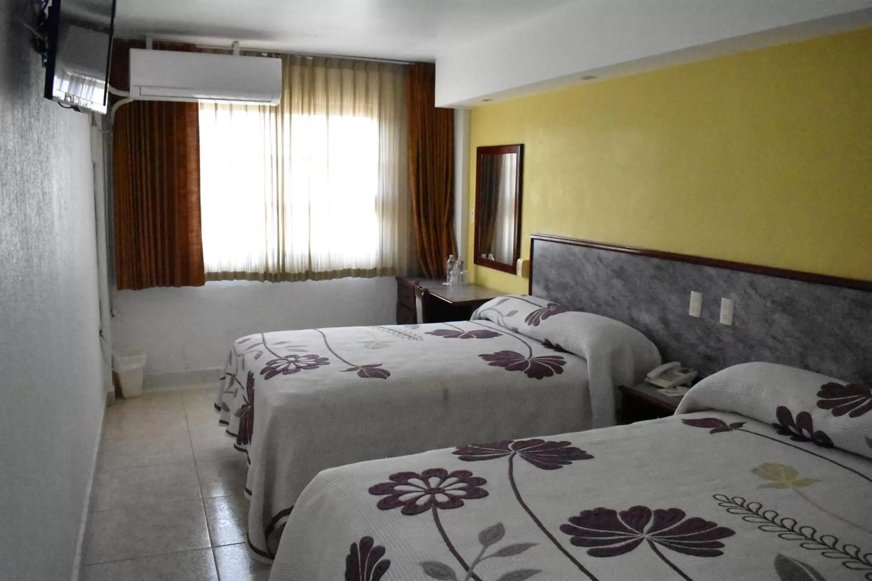 Photo of the whole room, Bed in Hotel Baluarte