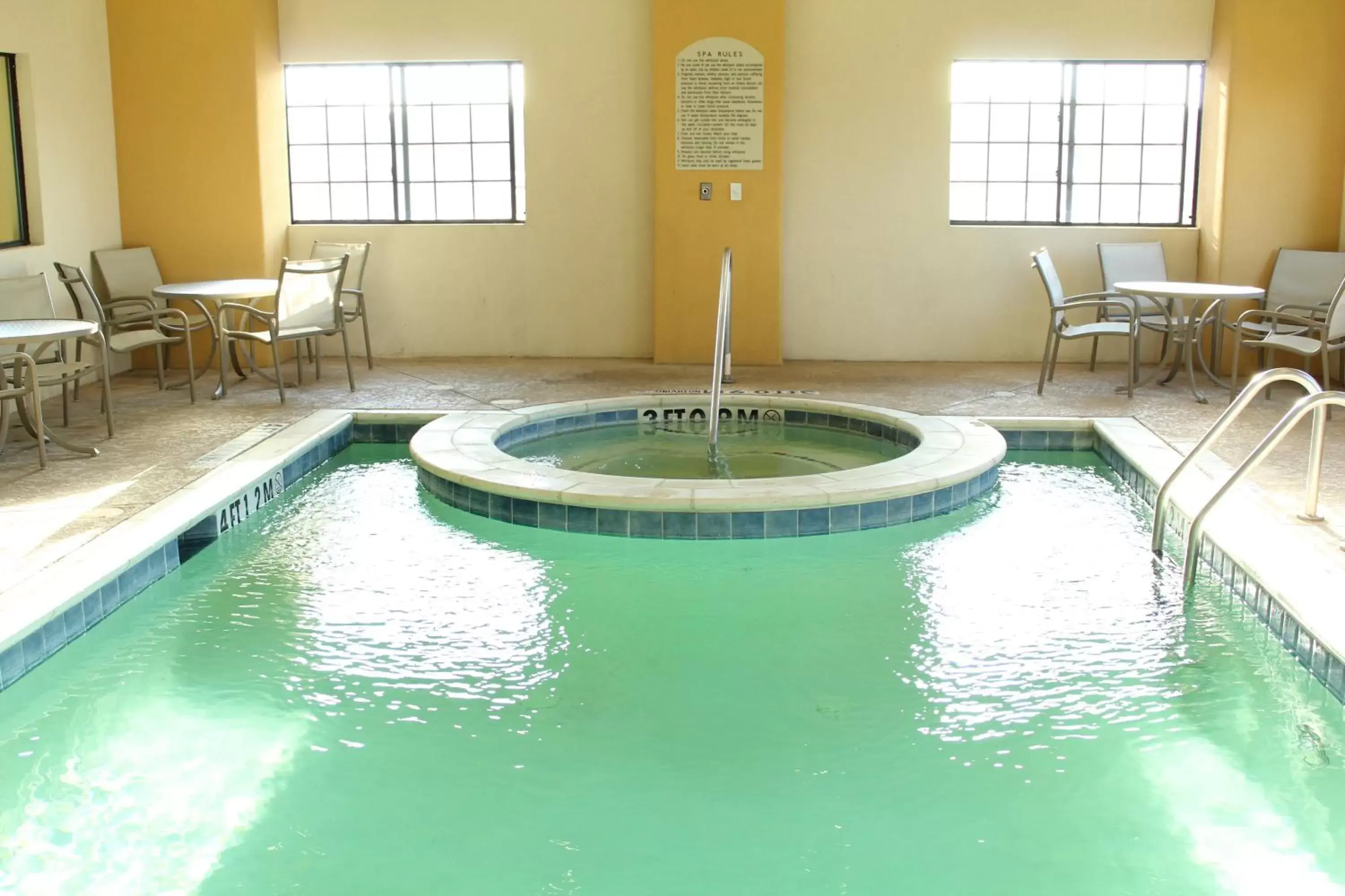 Swimming Pool in Days Inn by Wyndham Salado