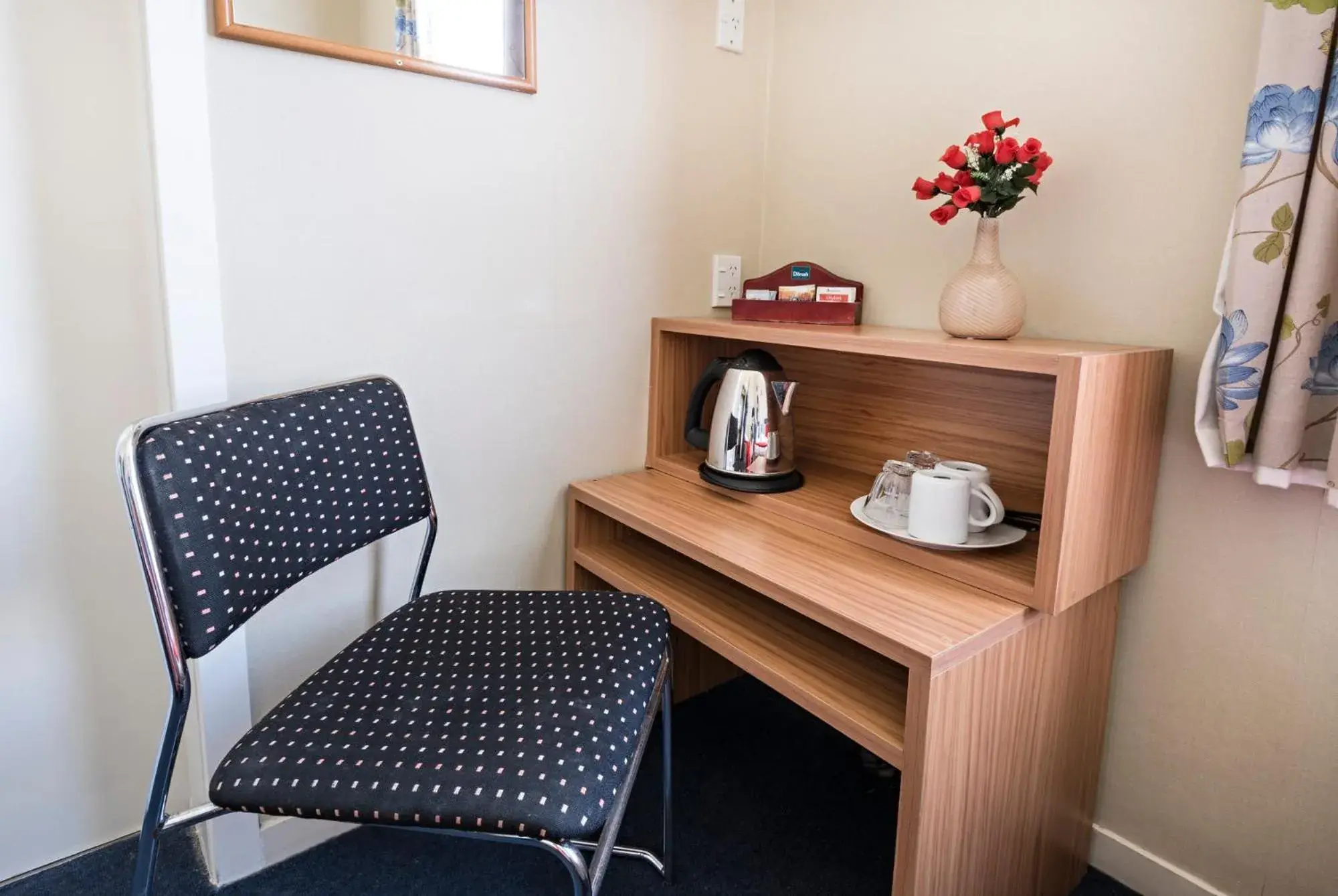 Coffee/tea facilities, Seating Area in Halswell Lodge