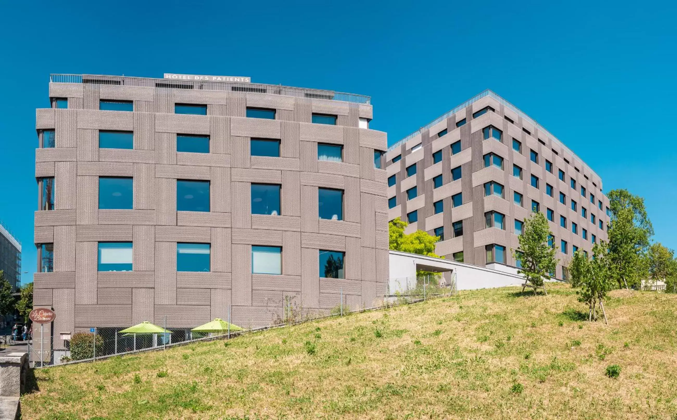 Property Building in Hôtel des Patients