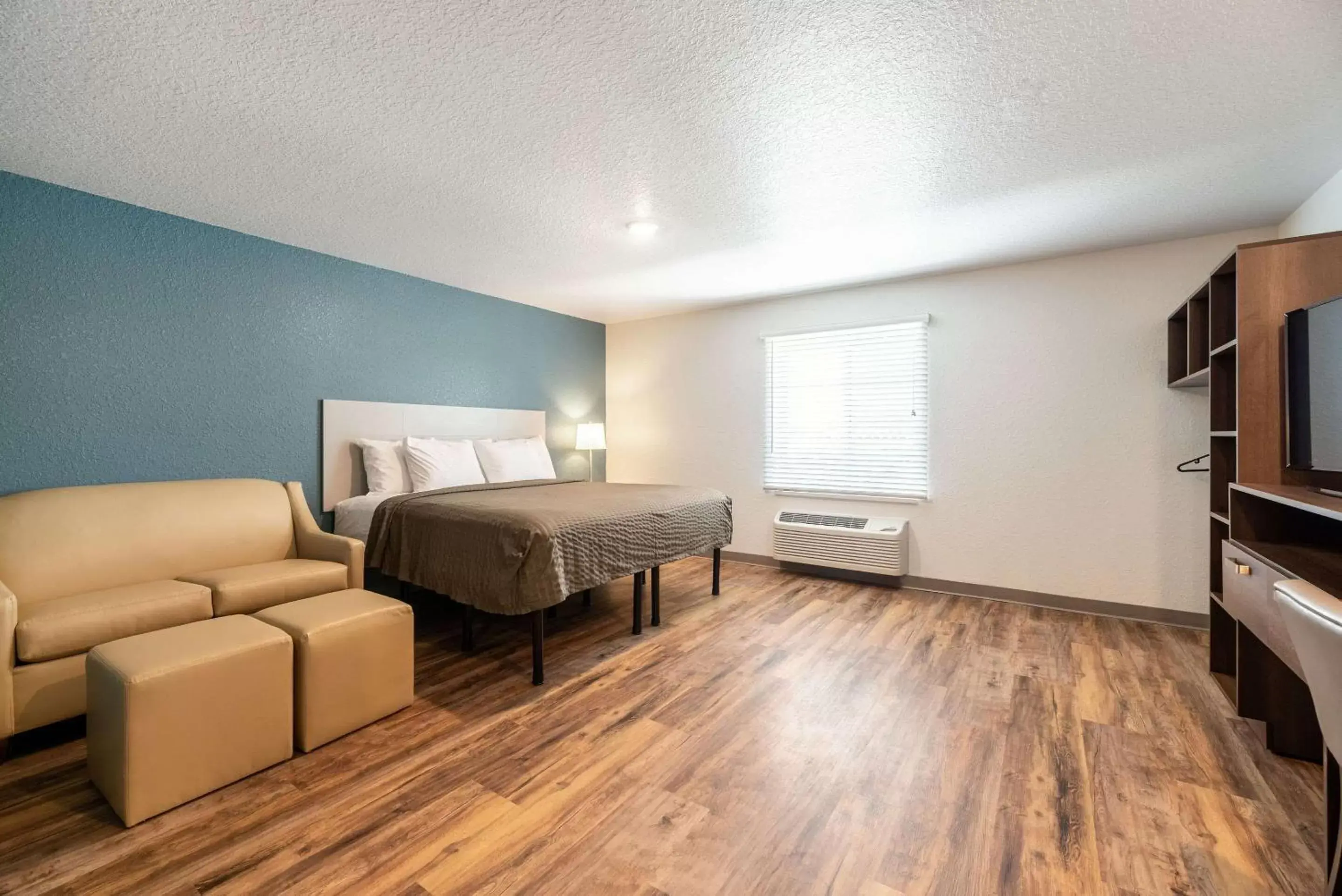 Photo of the whole room in WoodSpring Suites Sanford North I-4 Orlando Area