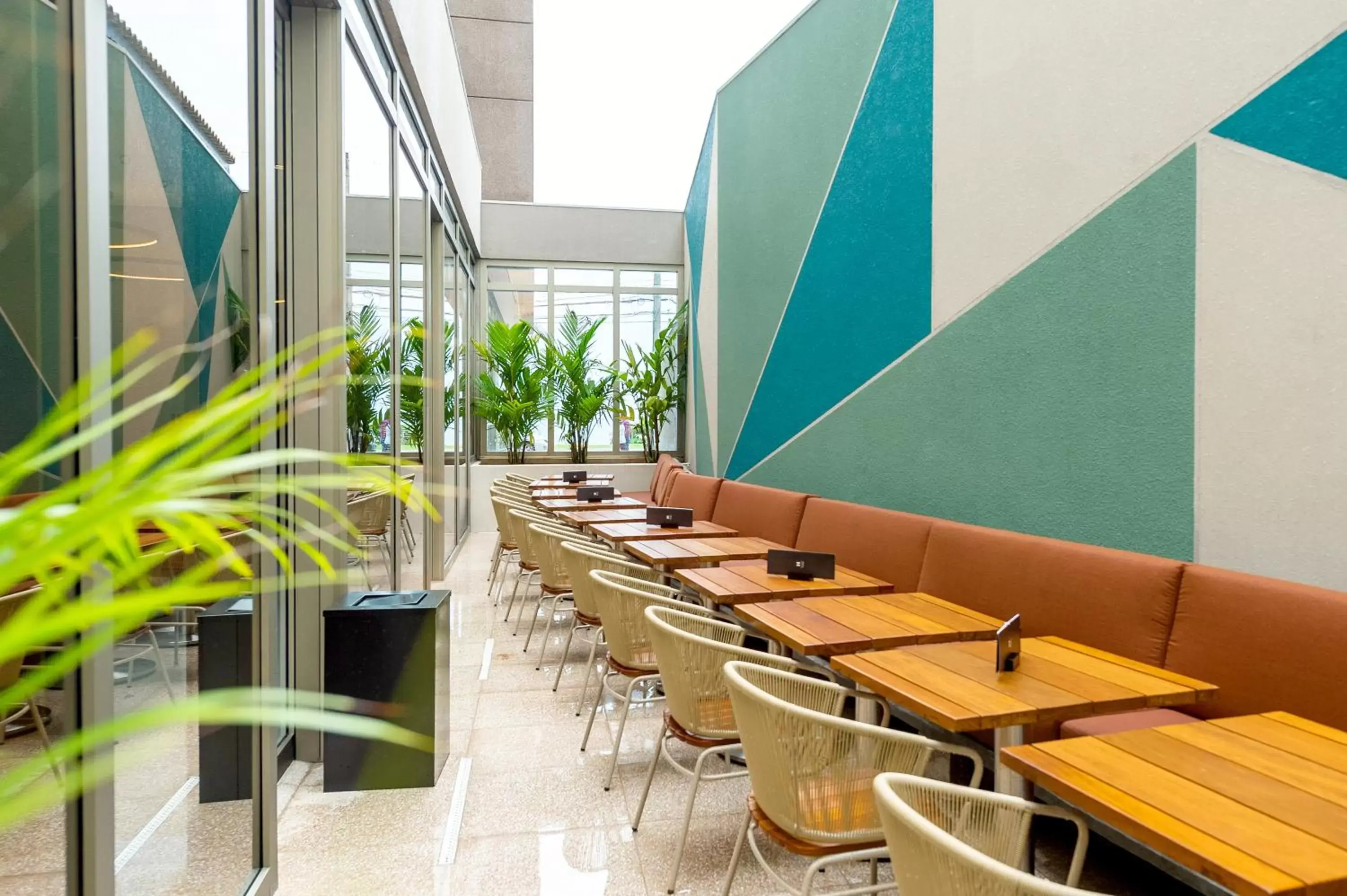 Restaurant/places to eat in Hyatt Place Macae Restaurant/places to eat in Hyatt Place Macae