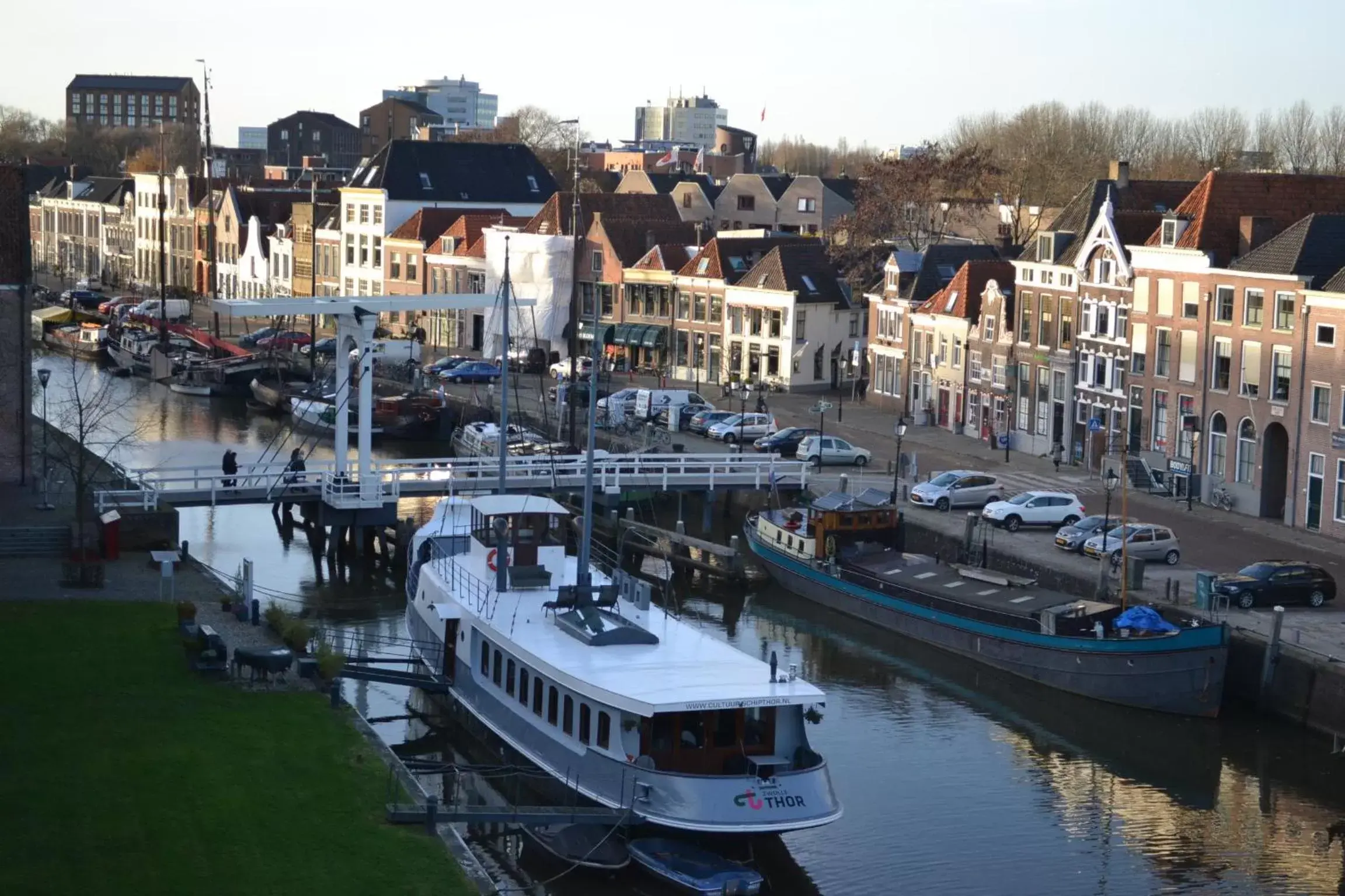 Property building in De Pelsertoren