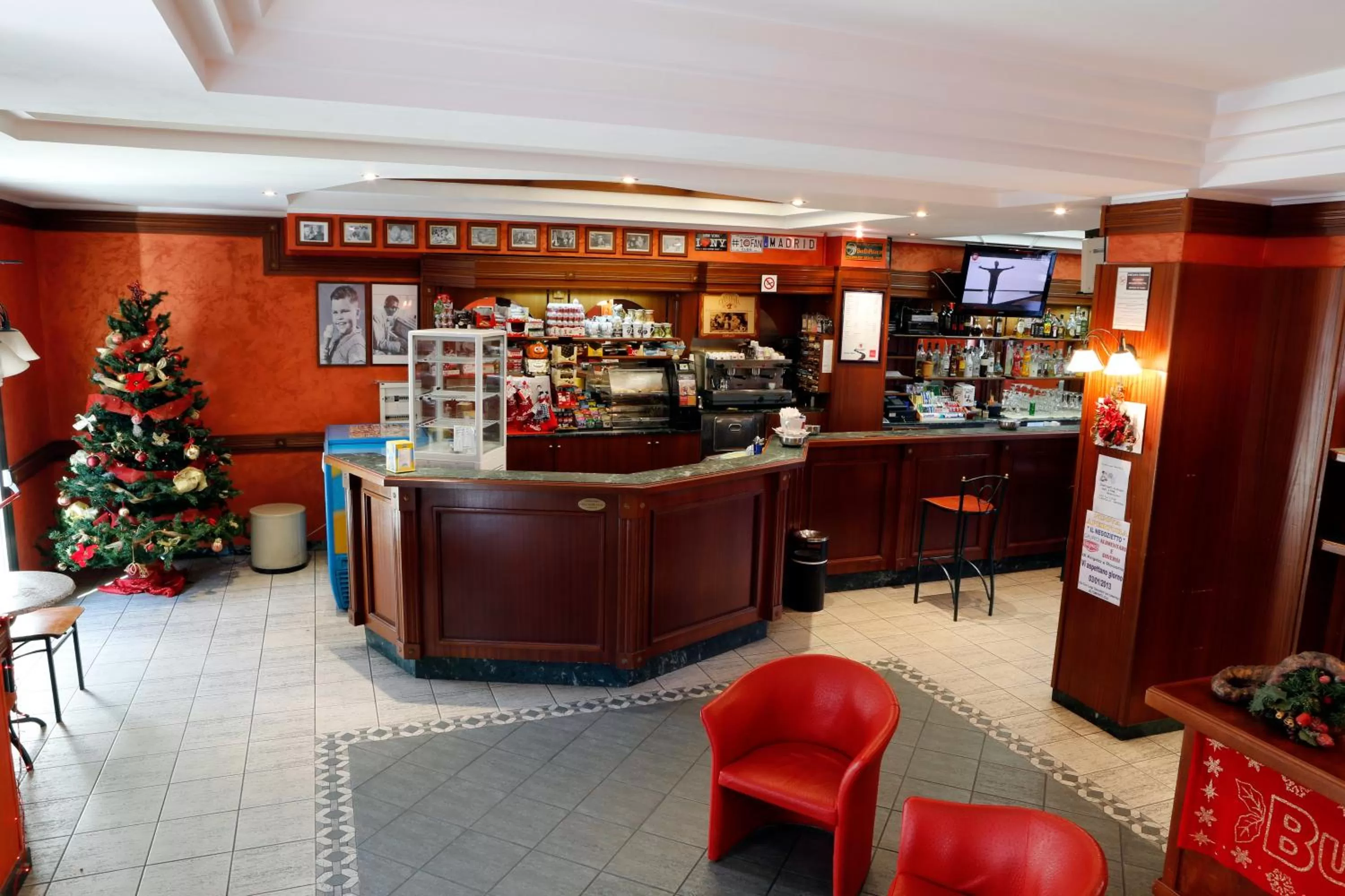 Lounge or bar in Hotel Food & Drink