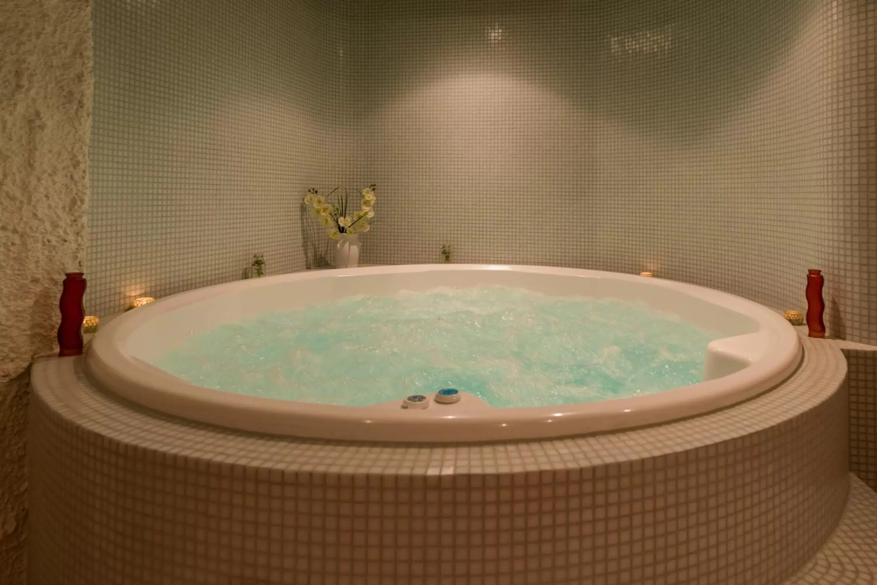 Hot Tub in Hotel Alpenperle