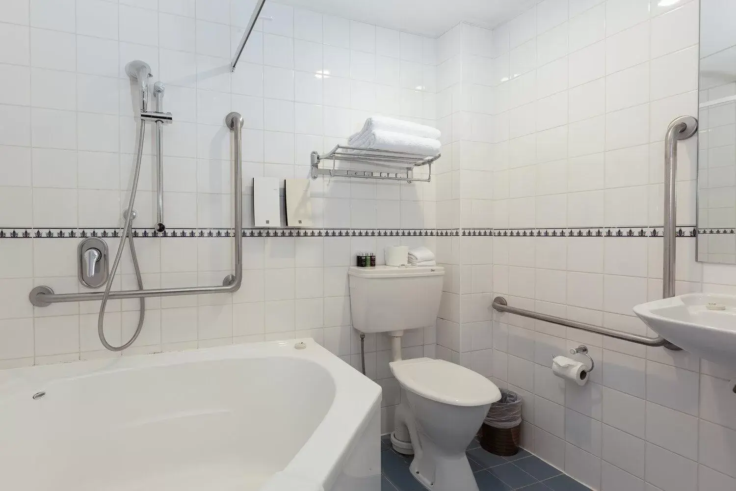 Fino Hotel & Suites Fino Hotel & Suites