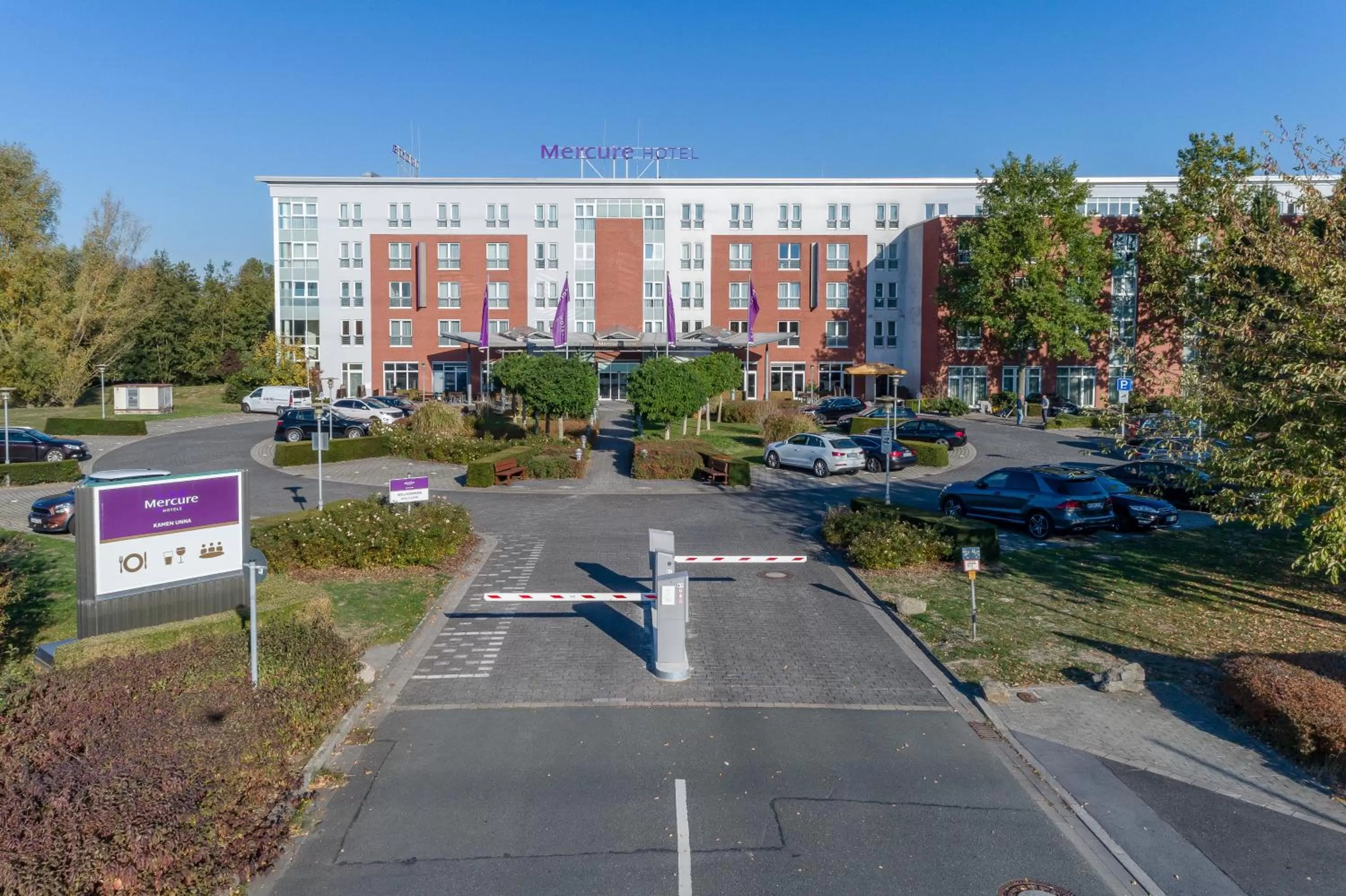 Day in Mercure Kamen Unna