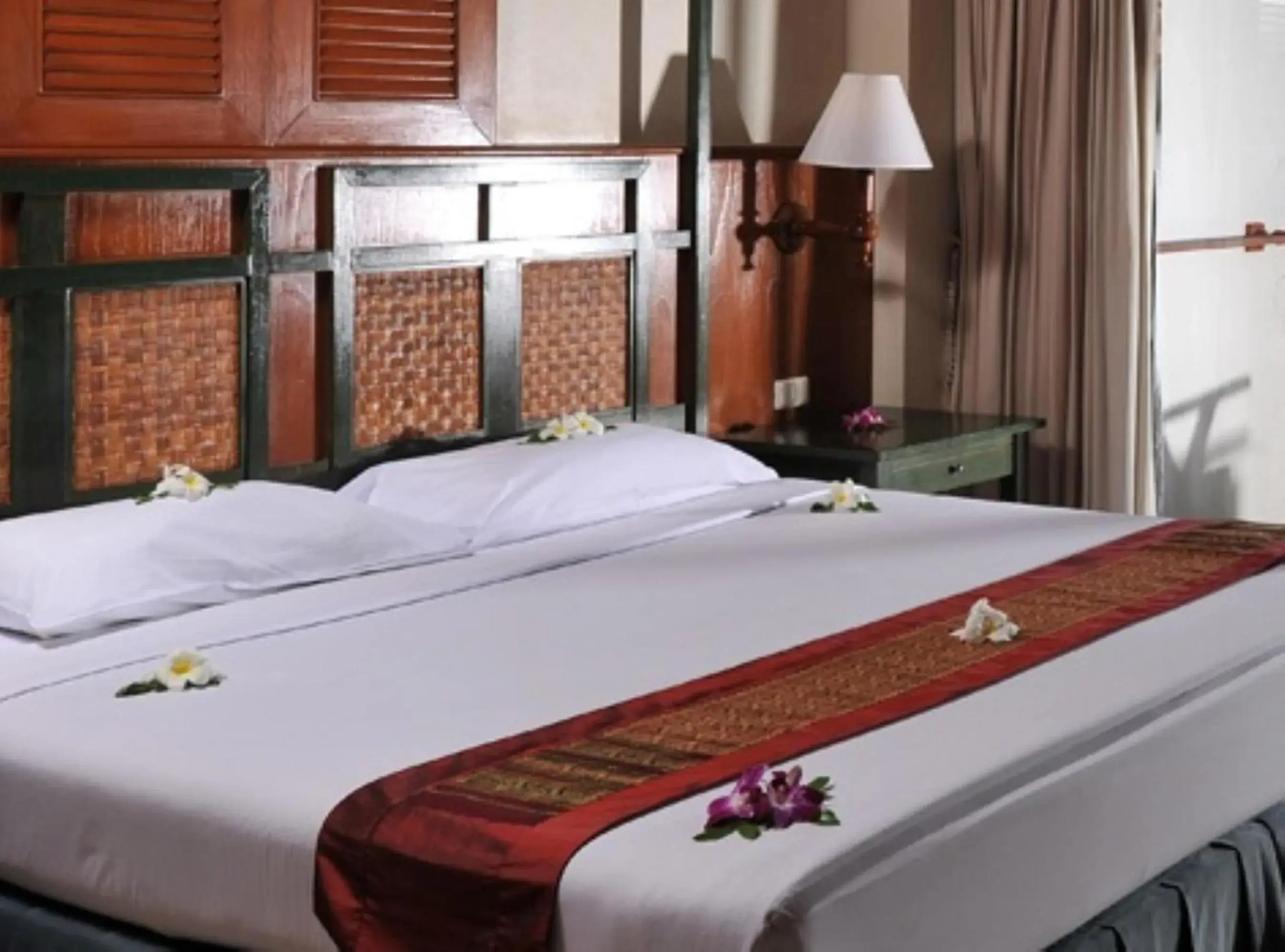 Bed in Karon Princess Hotel SHA EXTRA Plus Bed in Karon Princess Hotel SHA EXTRA Plus