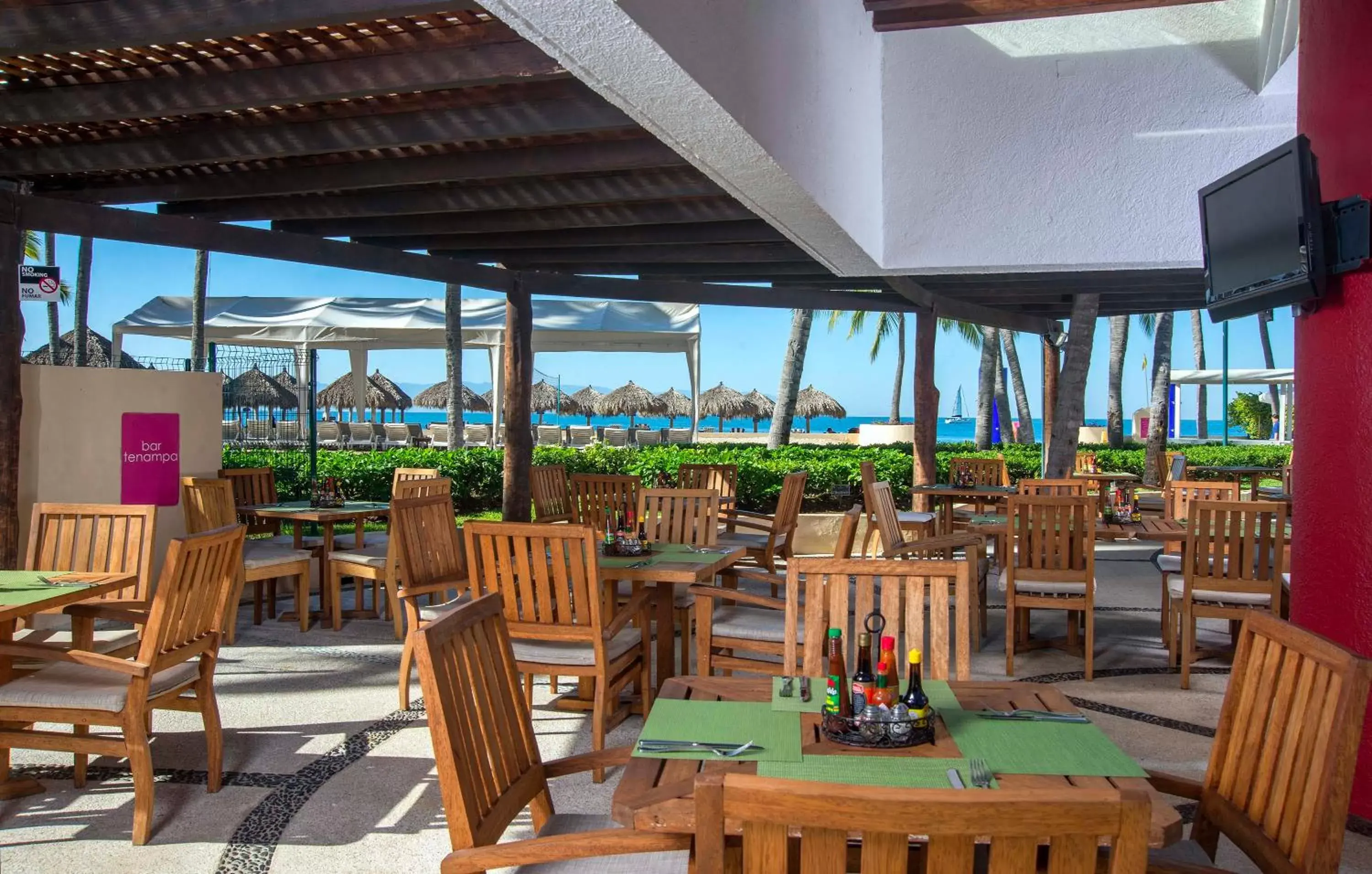 Restaurant/Places to Eat in Club Regina Puerto Vallarta