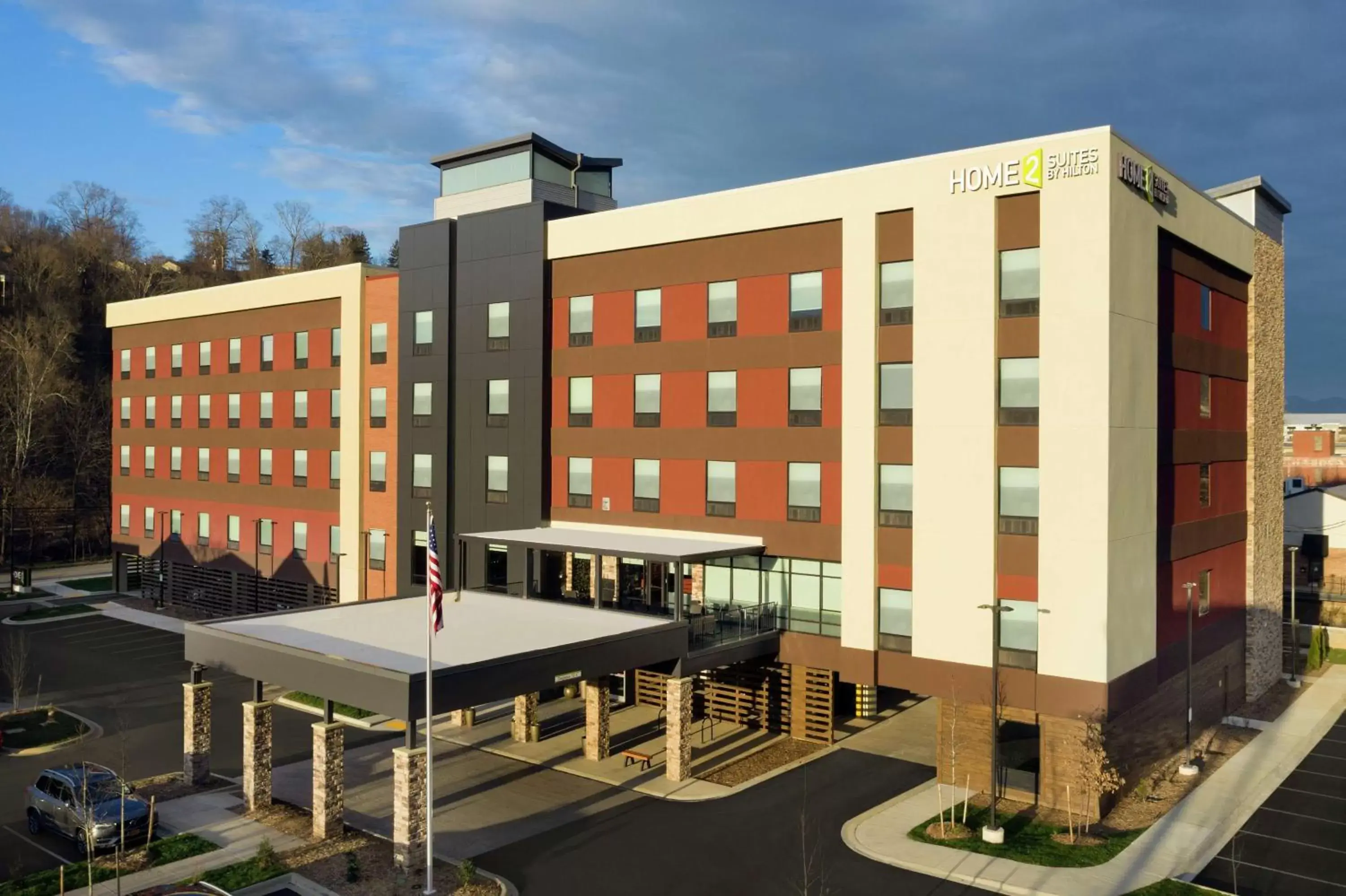 Property Building in Home2 Suites By Hilton Asheville Biltmore Village