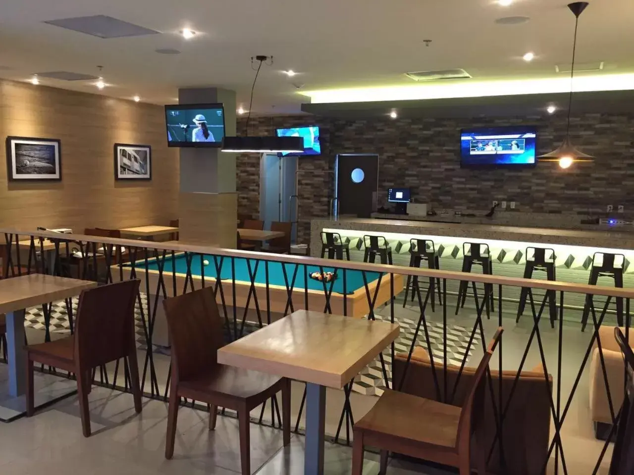 Lounge or bar, Lounge/Bar in Microtel Inn & Suites by Wyndham Culiacán