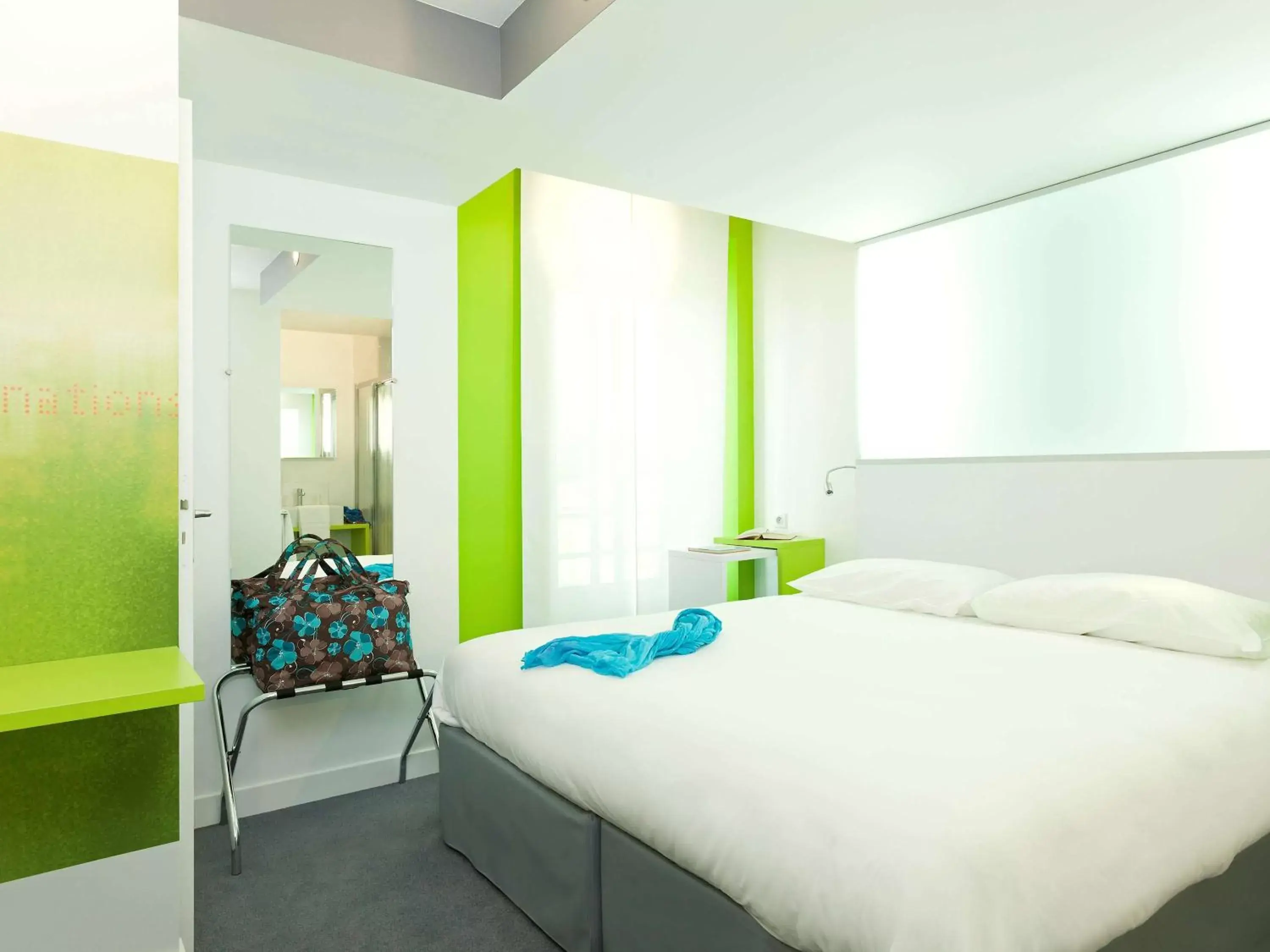 Photo of the whole room, Bed in ibis Styles Vannes Gare Centre