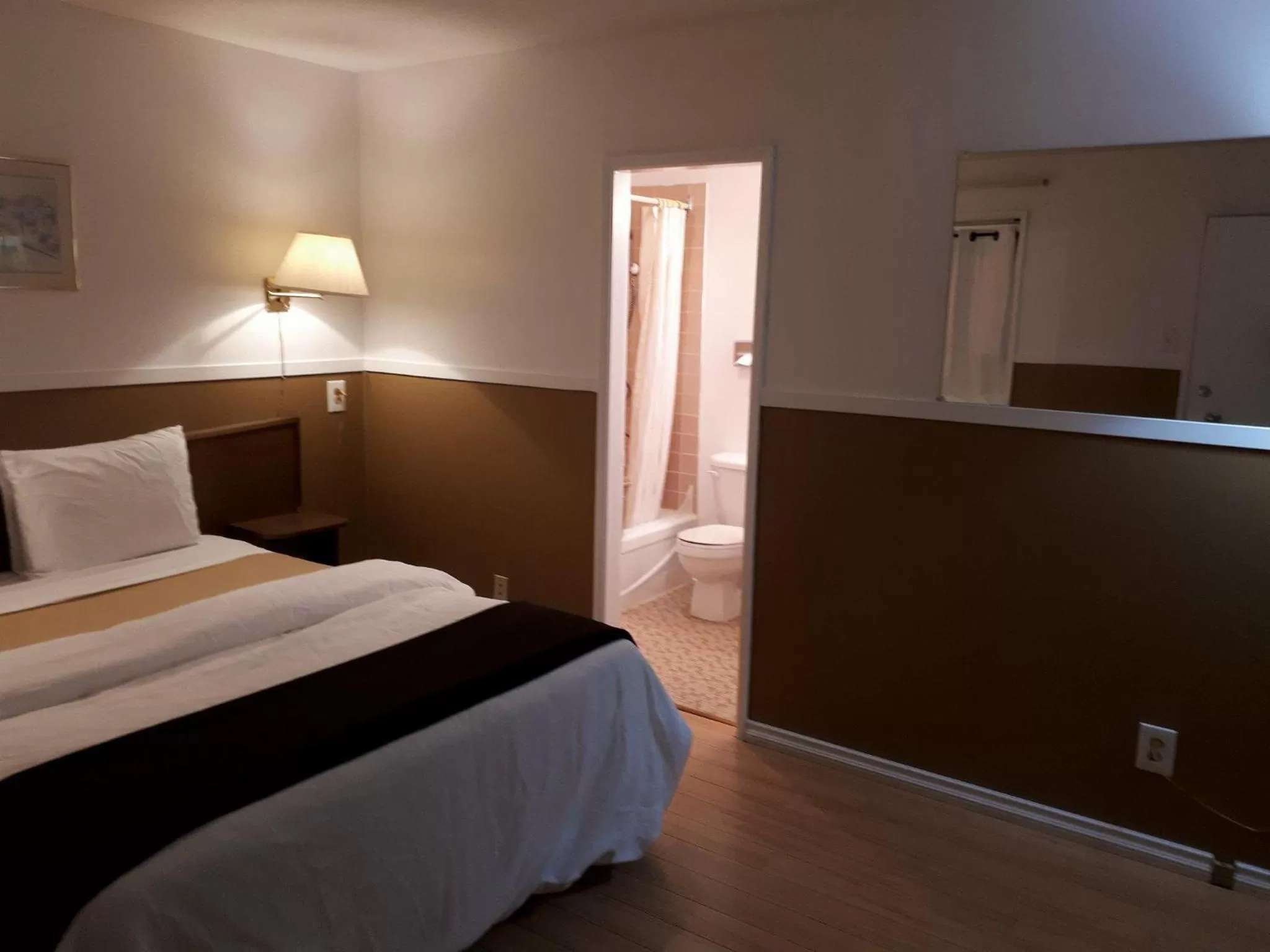 On site, Bed in Falcon Nest Motel