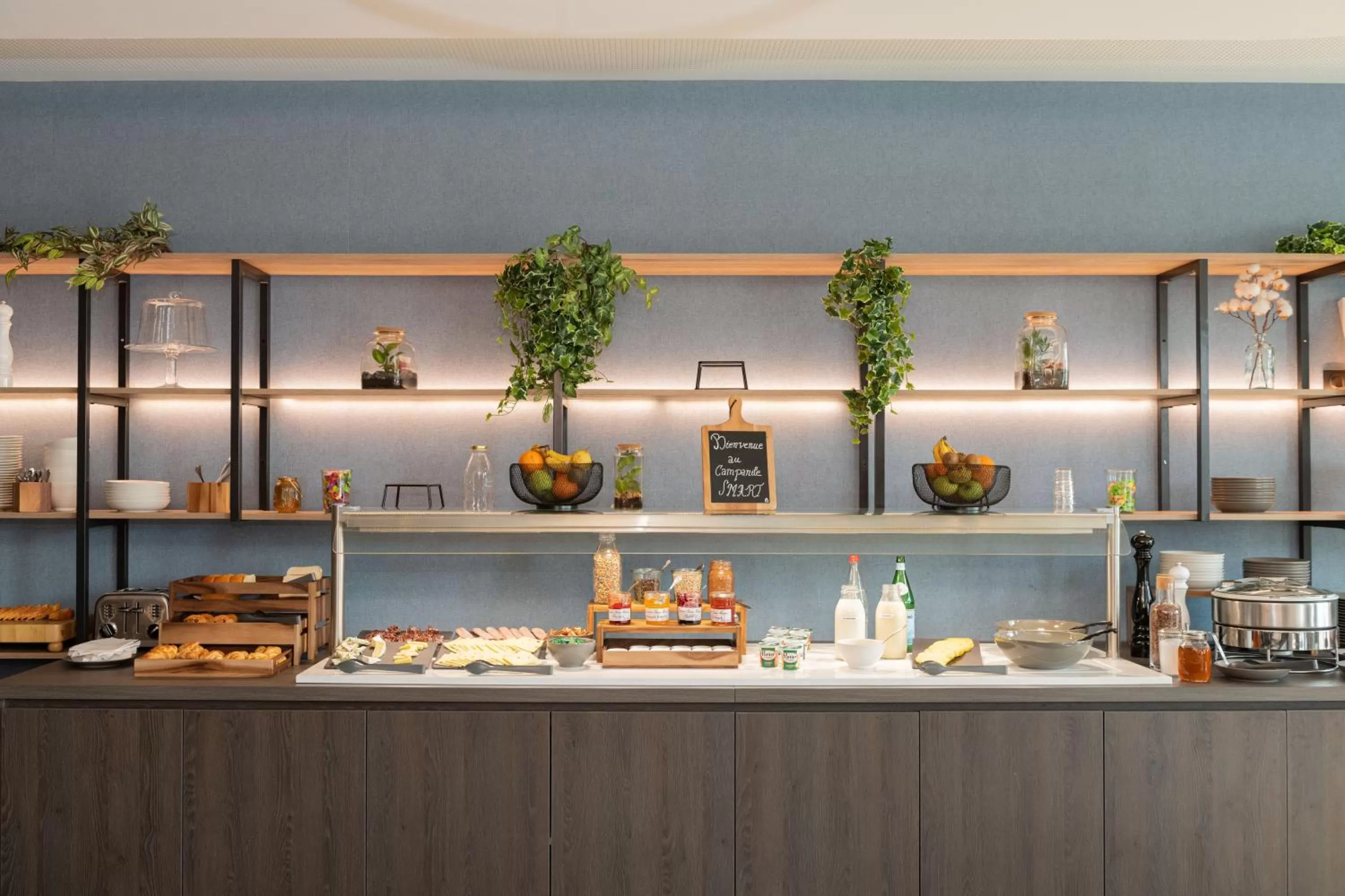 Breakfast in Campanile Smart Lyon Est - Eurexpo Bron Aviation