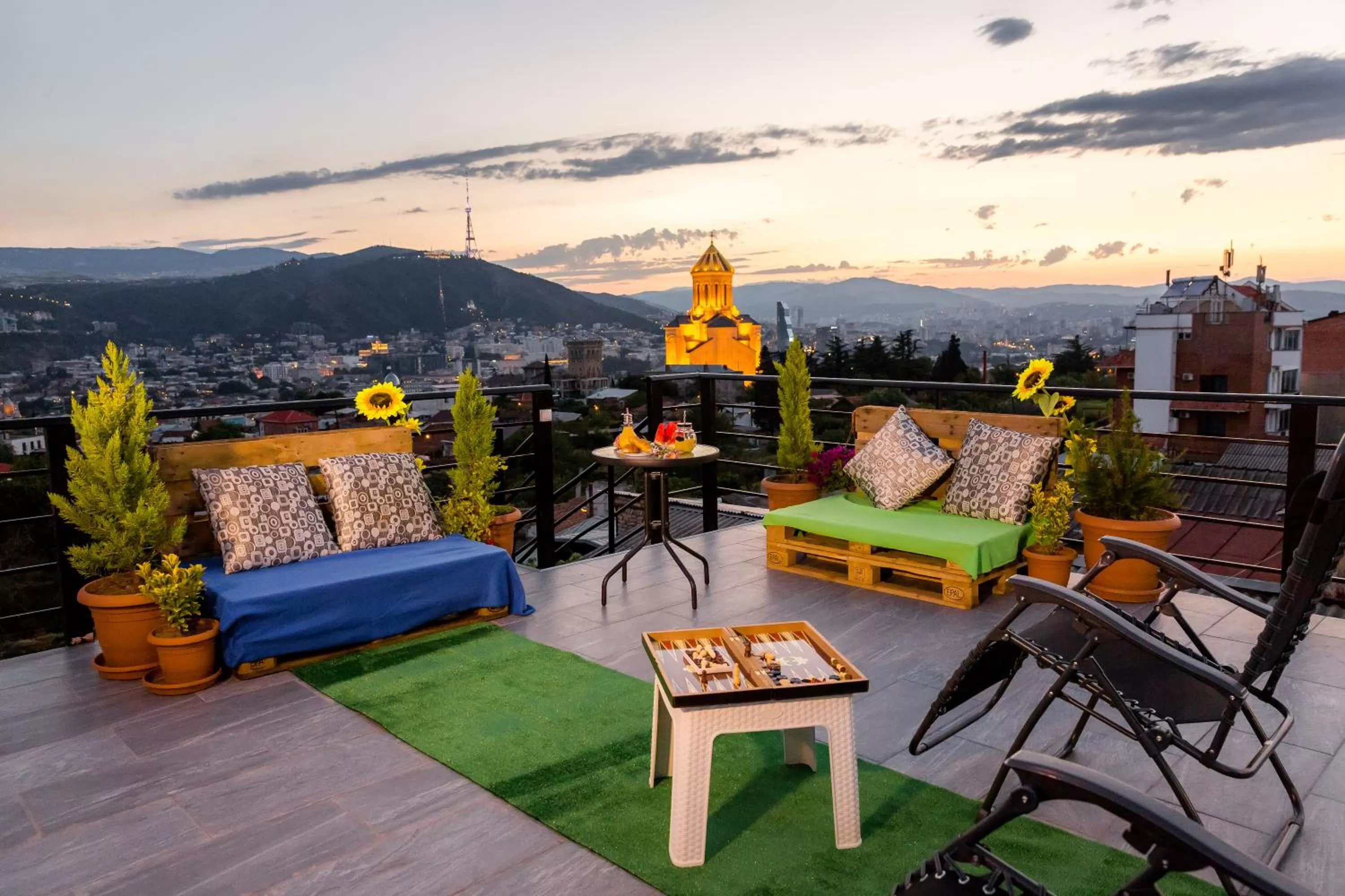 Facade/entrance in Ma Xata