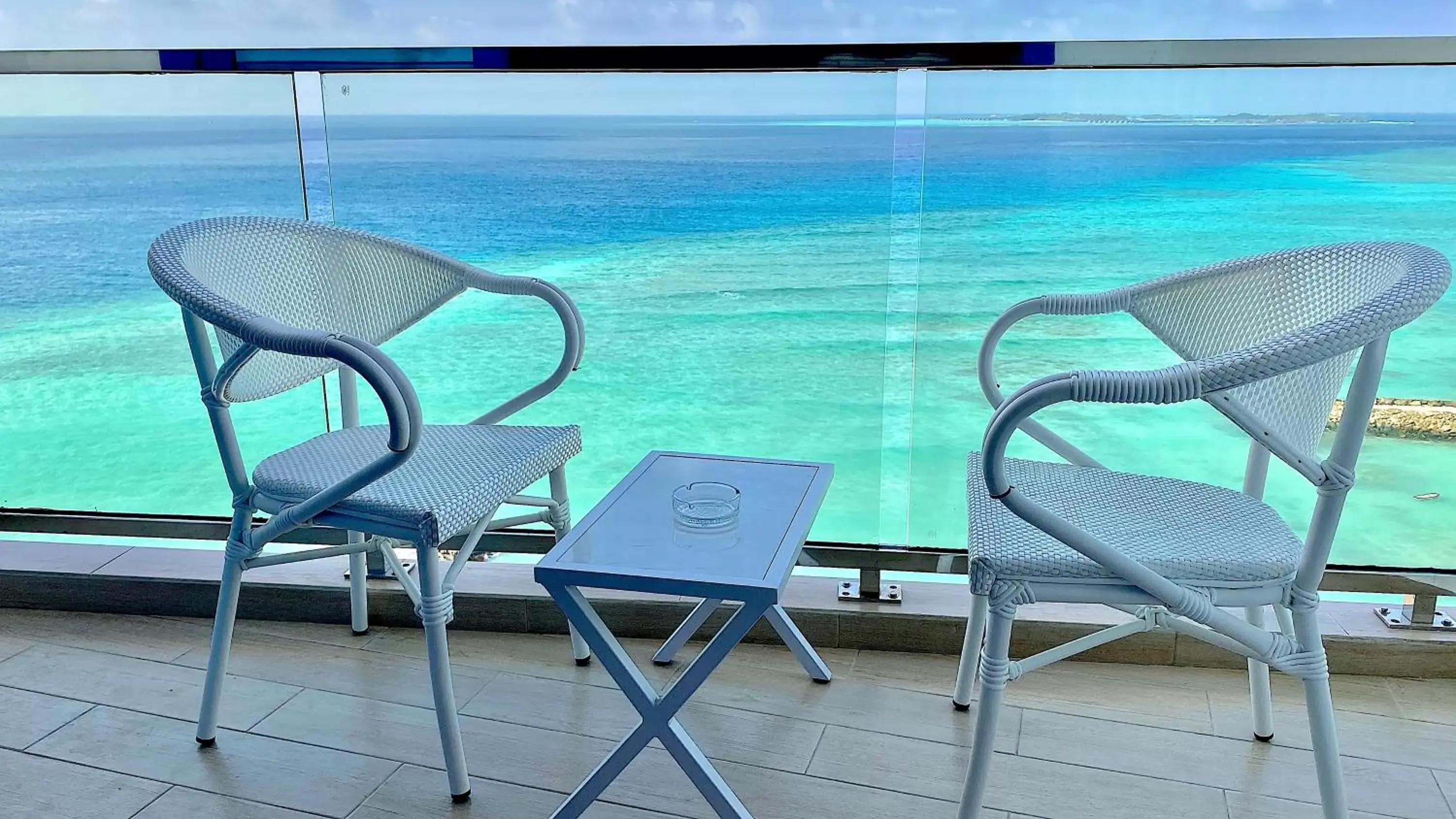 Balcony/Terrace, Swimming Pool in Kaani Palm Beach