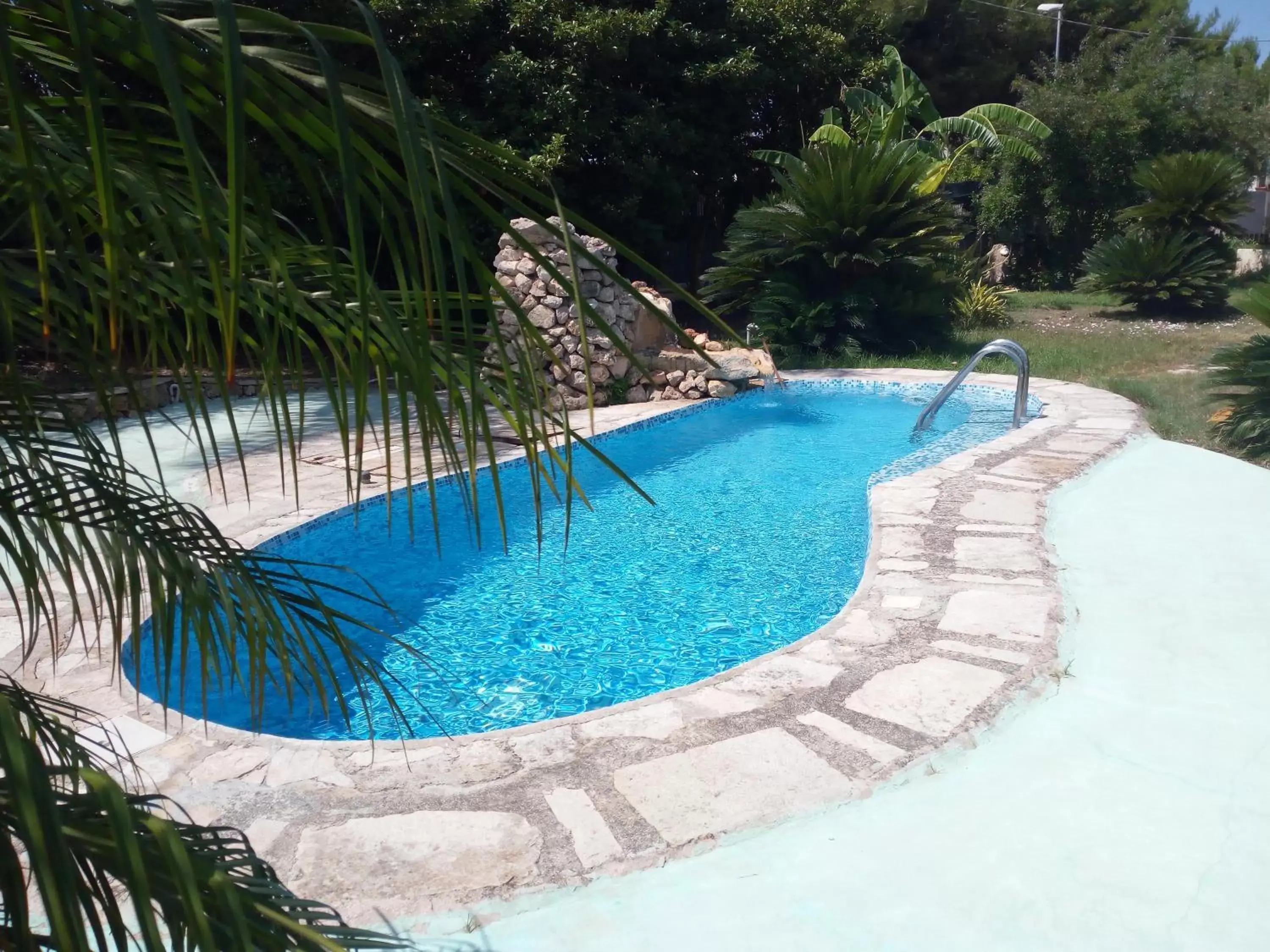 Day, Swimming Pool in B&B Leonida