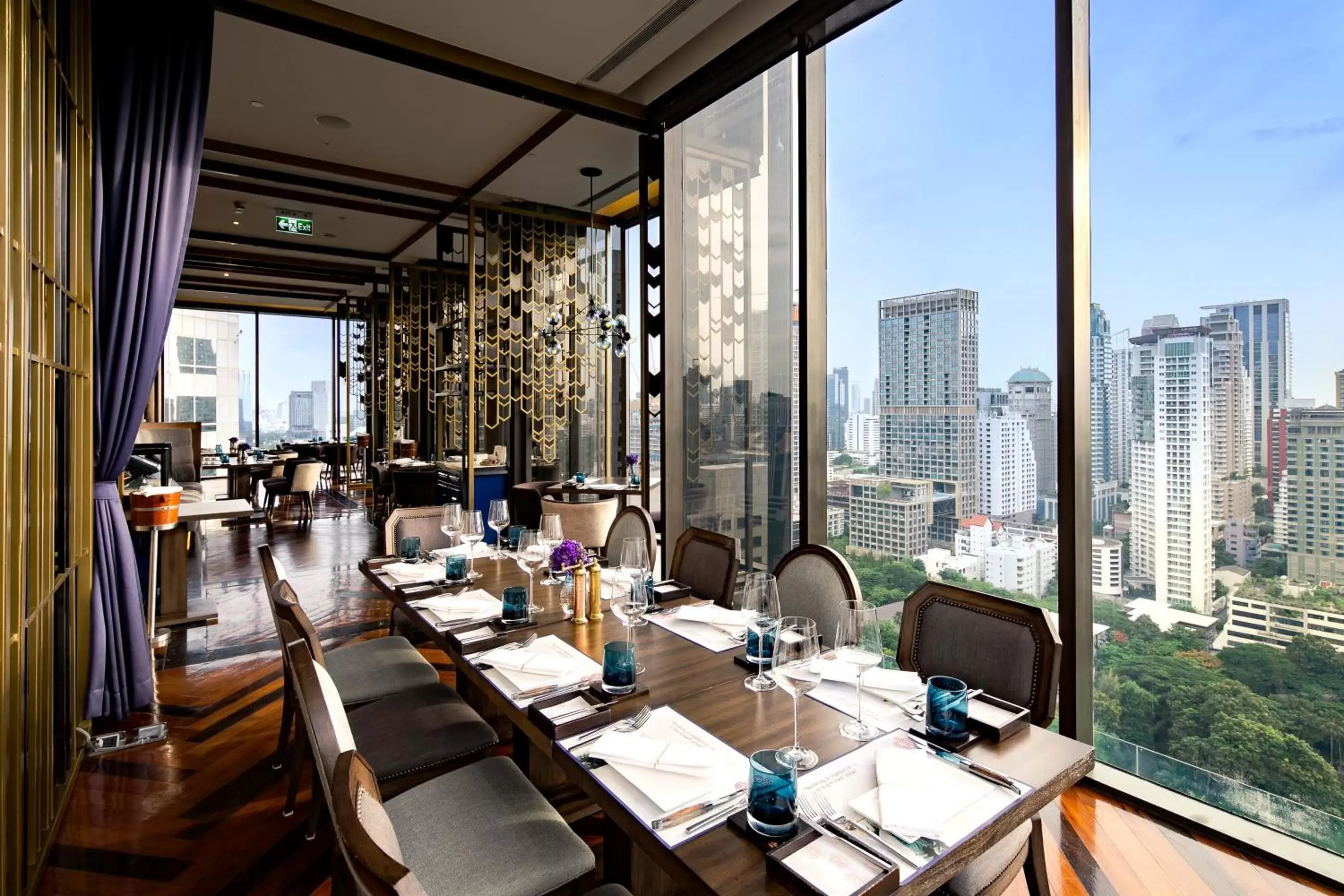 Restaurant/Places to Eat in Hotel Indigo Bangkok Wireless Road, an IHG Hotel