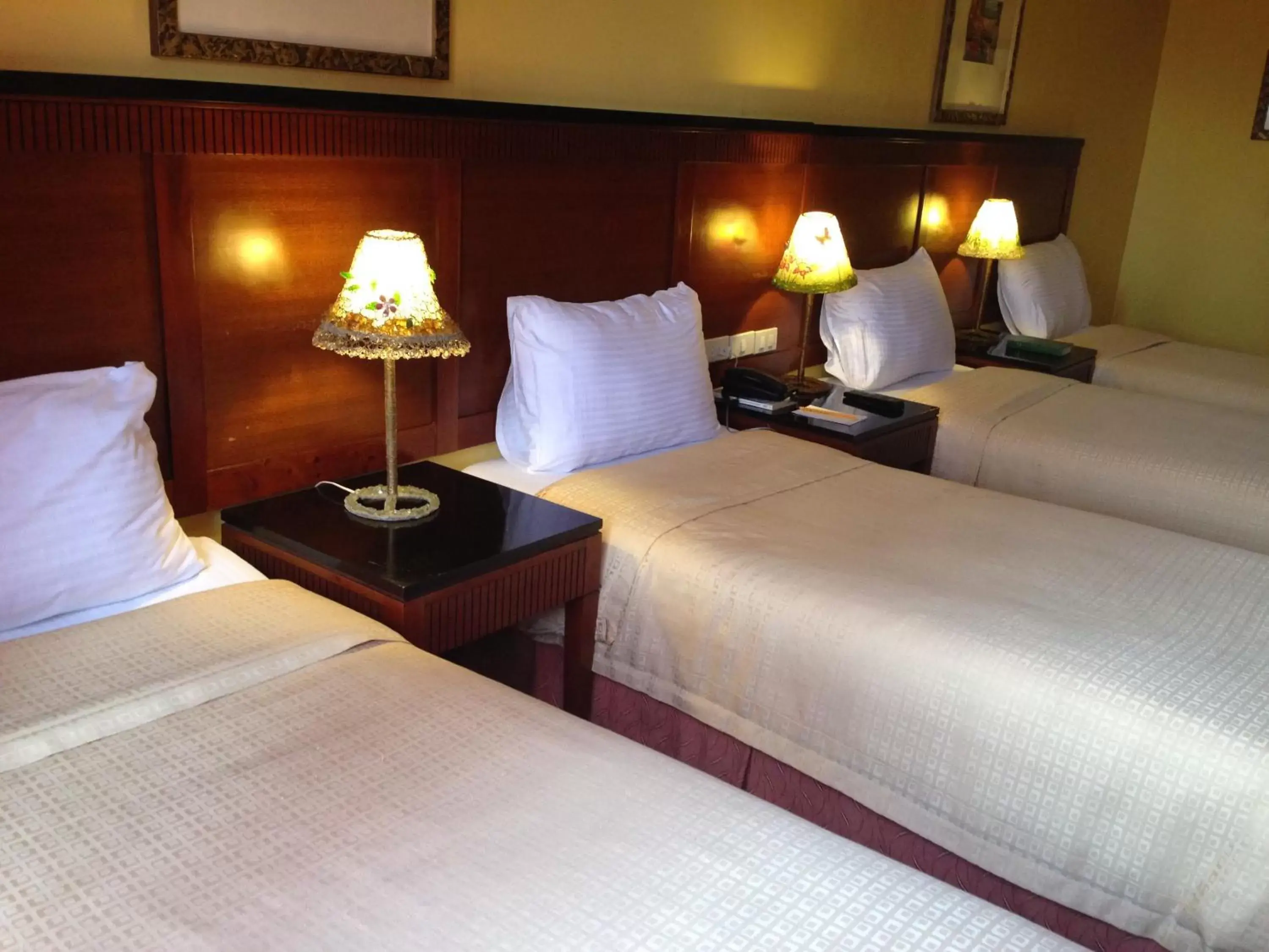 Decorative detail, Bed in Hotel Elizabeth - Baguio