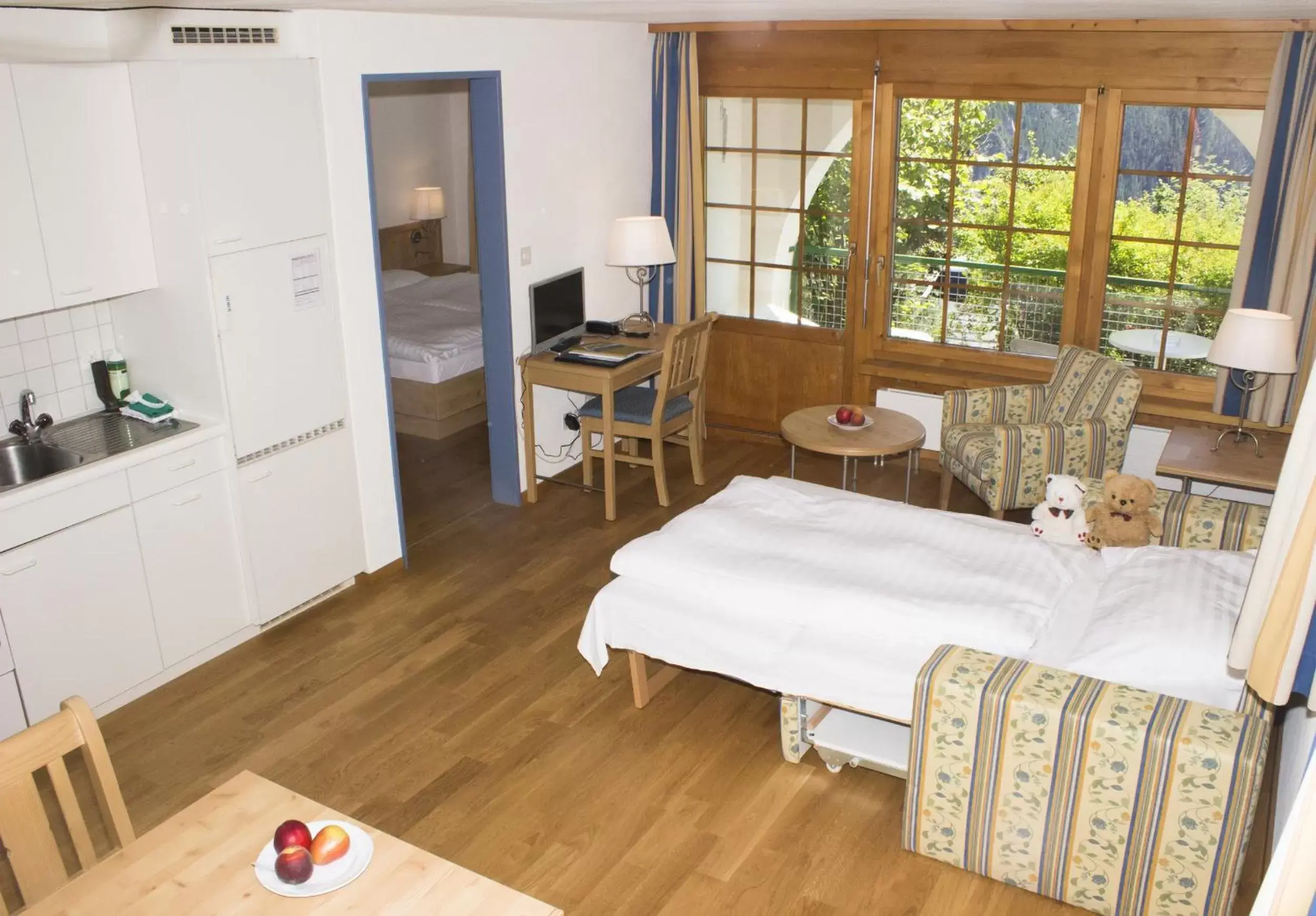 Superior Two-Bedroom Apartment in Aparthotel Muchetta Superior Two-Bedroom Apartment in Aparthotel Muchetta