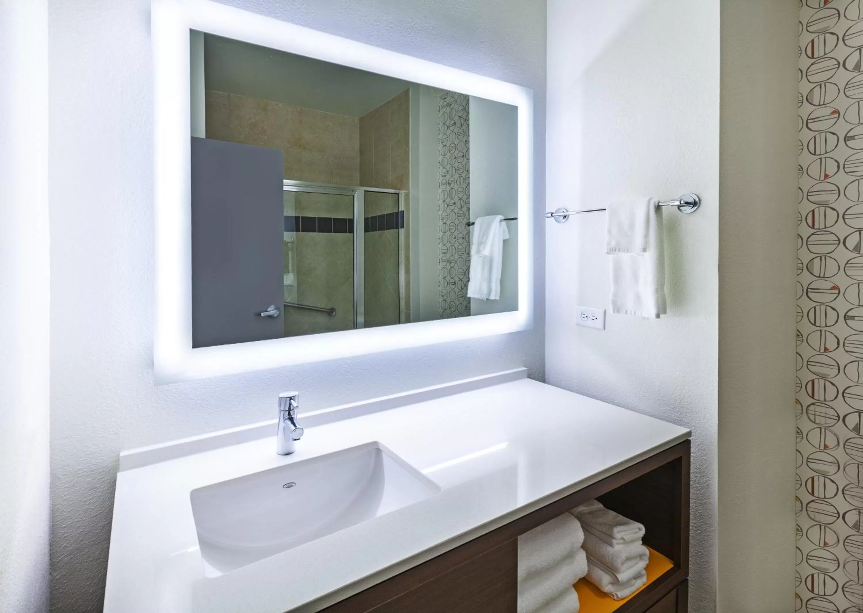 Bathroom in Holiday Inn & Suites McKinney - N Allen by IHG