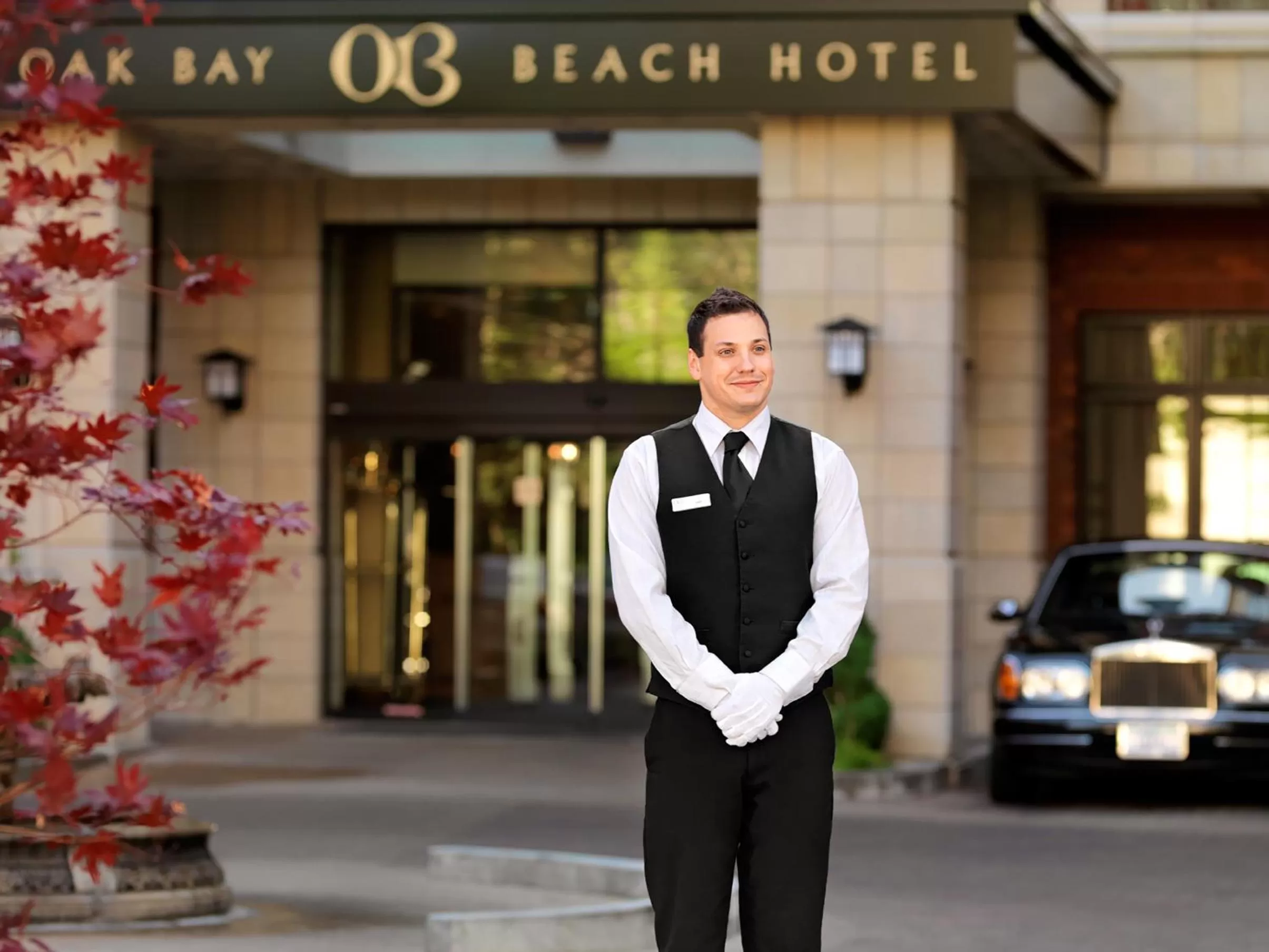 People in Oak Bay Beach Hotel