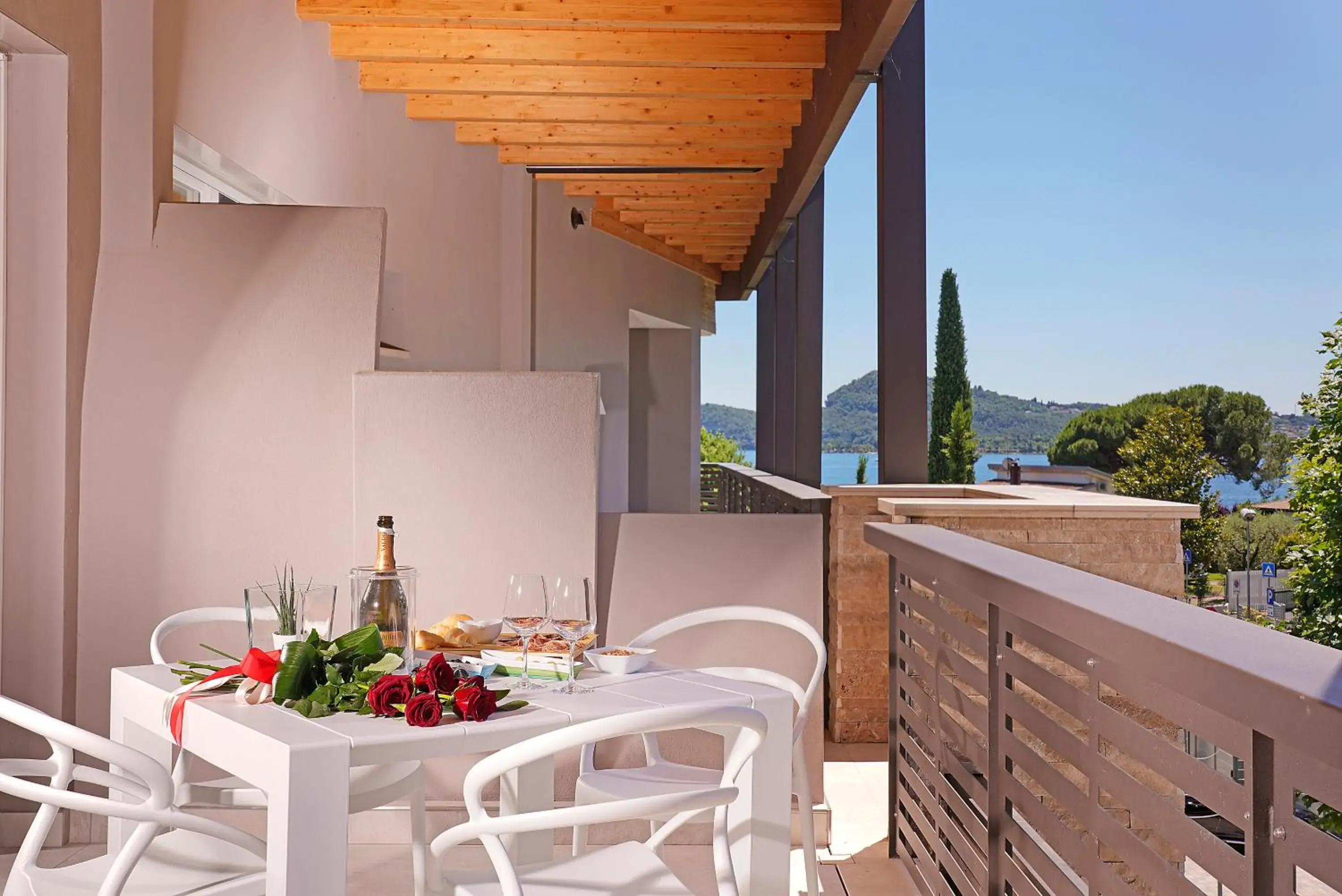 Apartment with Balcony and Partial Lake View in Lamasu RioVerde - Lago di Garda Apartment with Balcony and Partial Lake View in Lamasu RioVerde - Lago di Garda