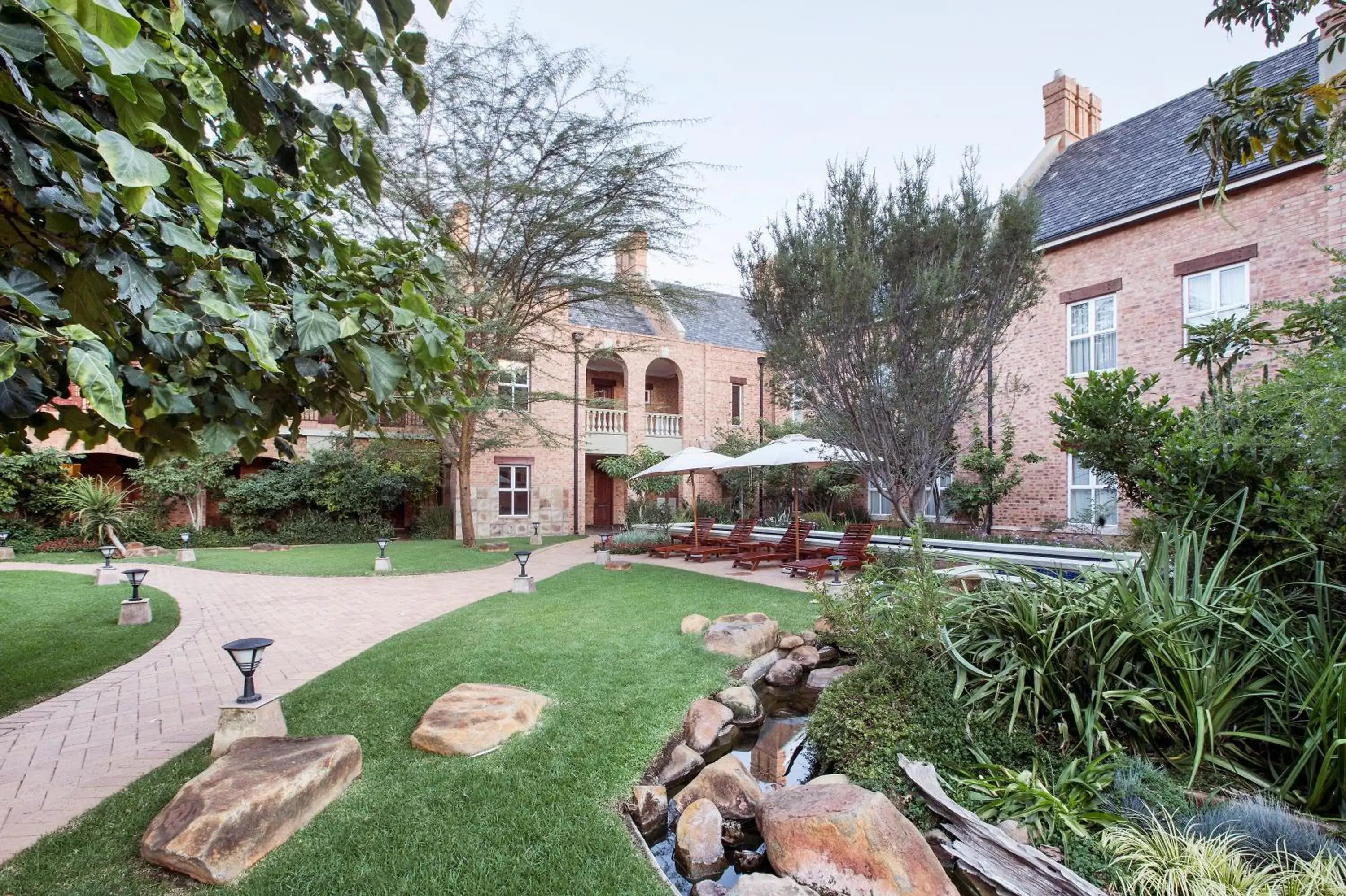 Garden, Property Building in Premier Hotel Quatermain