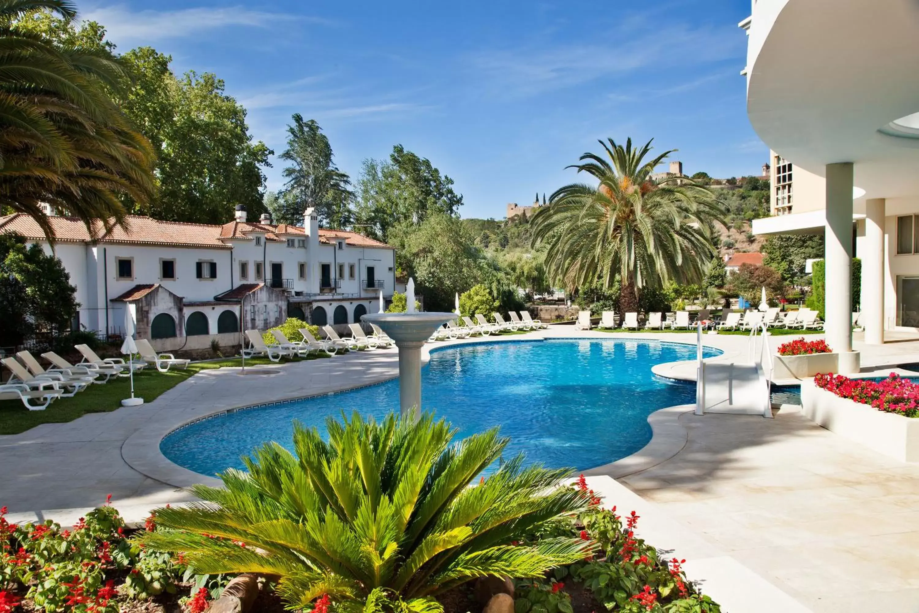 Swimming Pool in Hotel Dos Templarios