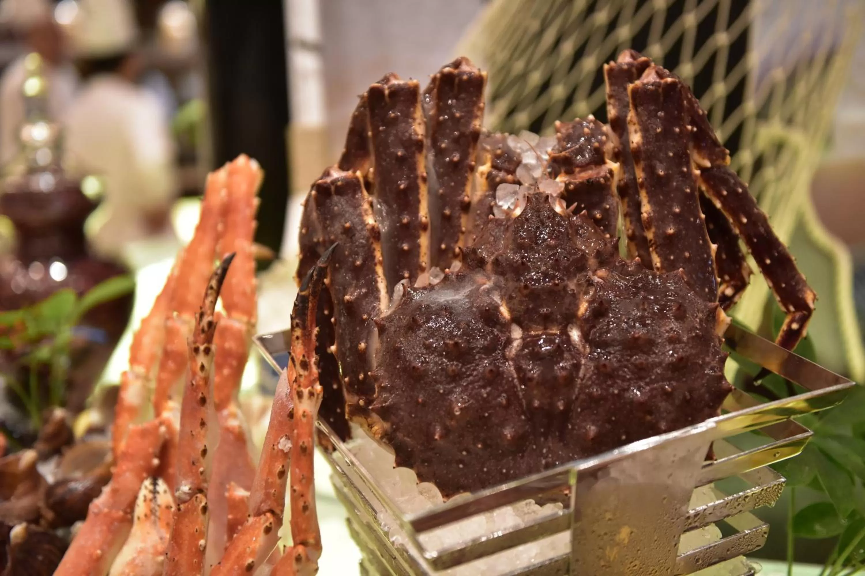 Meals in Crowne Plaza Shenzhen Futian, Near to Shenzhen Convention&Exhibition Centre, Shenzhen Stock Exchange and Shenzhen Civic Center, Outdoor Heated Pool