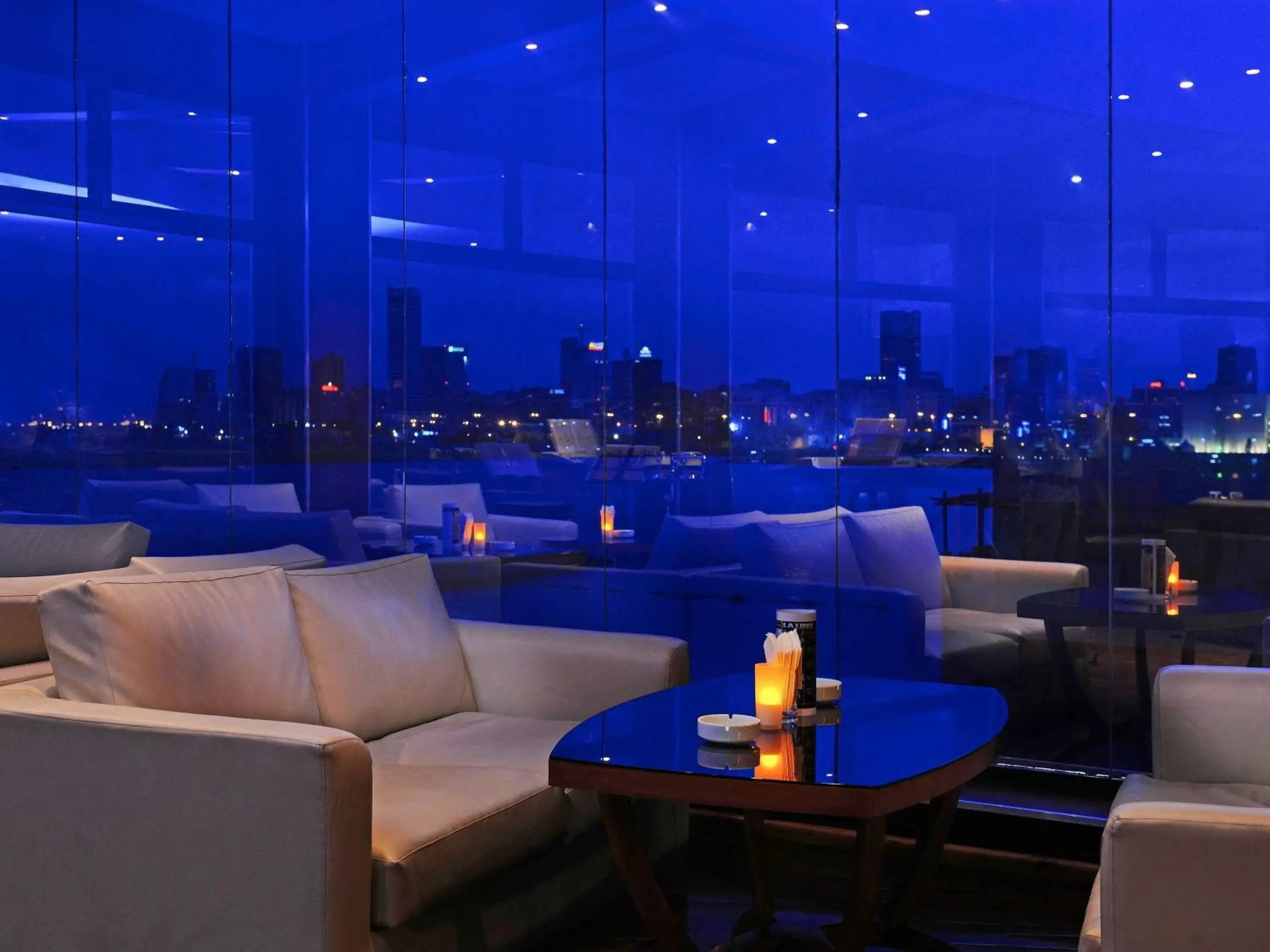 Lounge or bar, Restaurant/Places to Eat in Novotel Bahrain Al Dana Resort