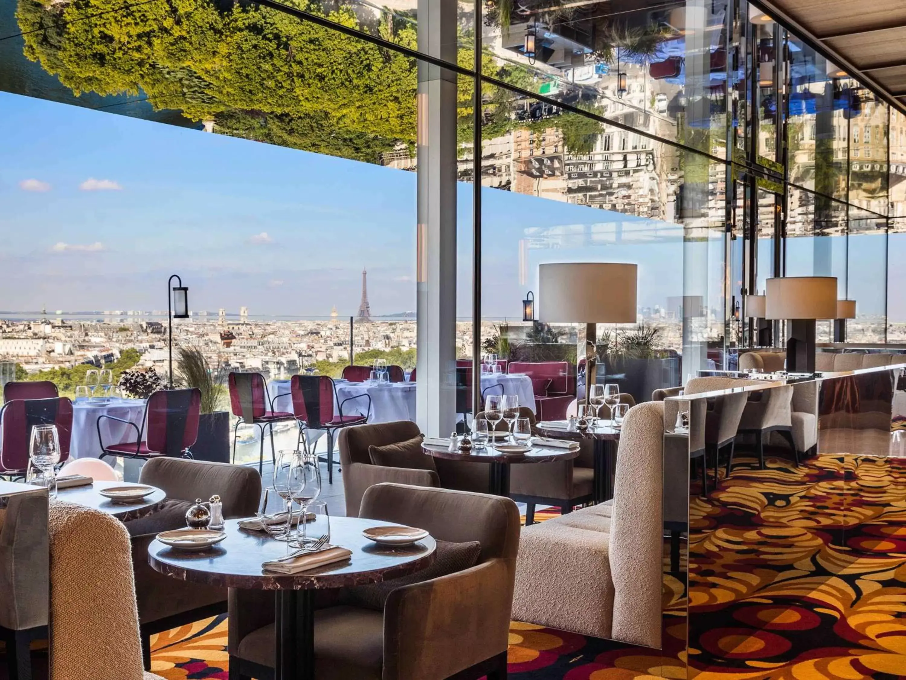 Restaurant/Places to Eat in SO Paris Hotel