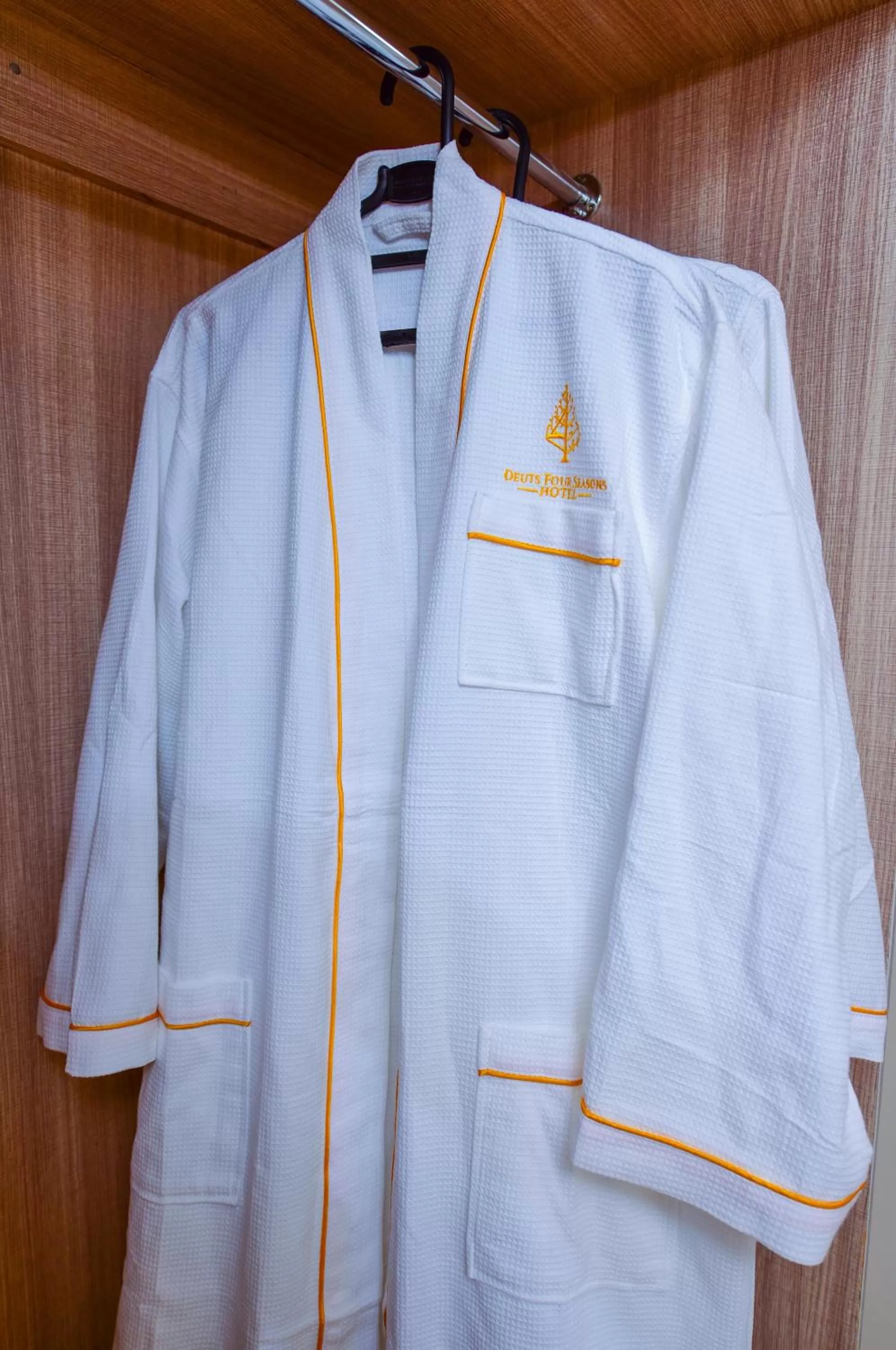 wardrobe in Deuts Four Seasons Hotel