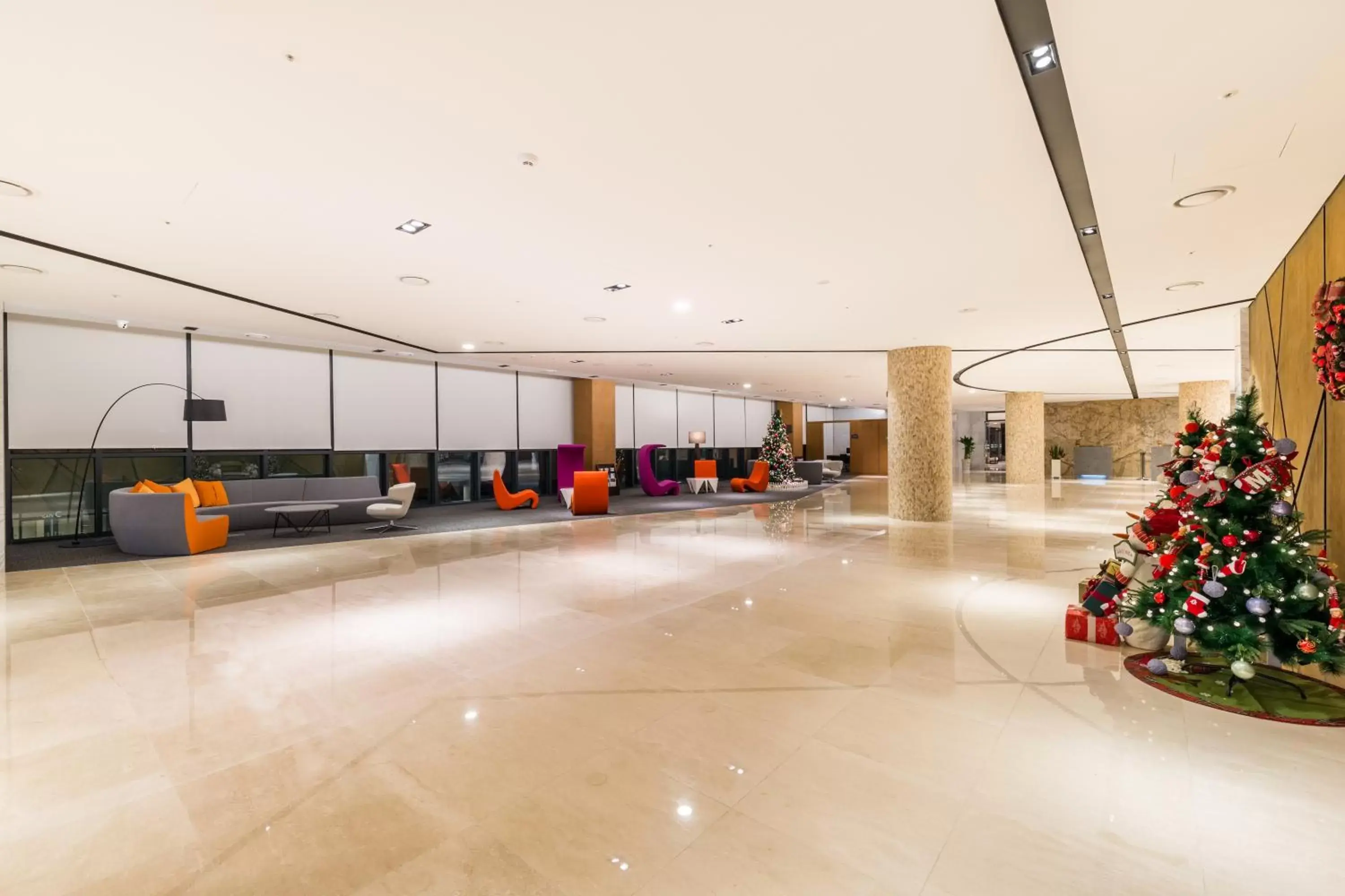 Lobby or reception in Howard Johnson by Wyndham Incheon Airport