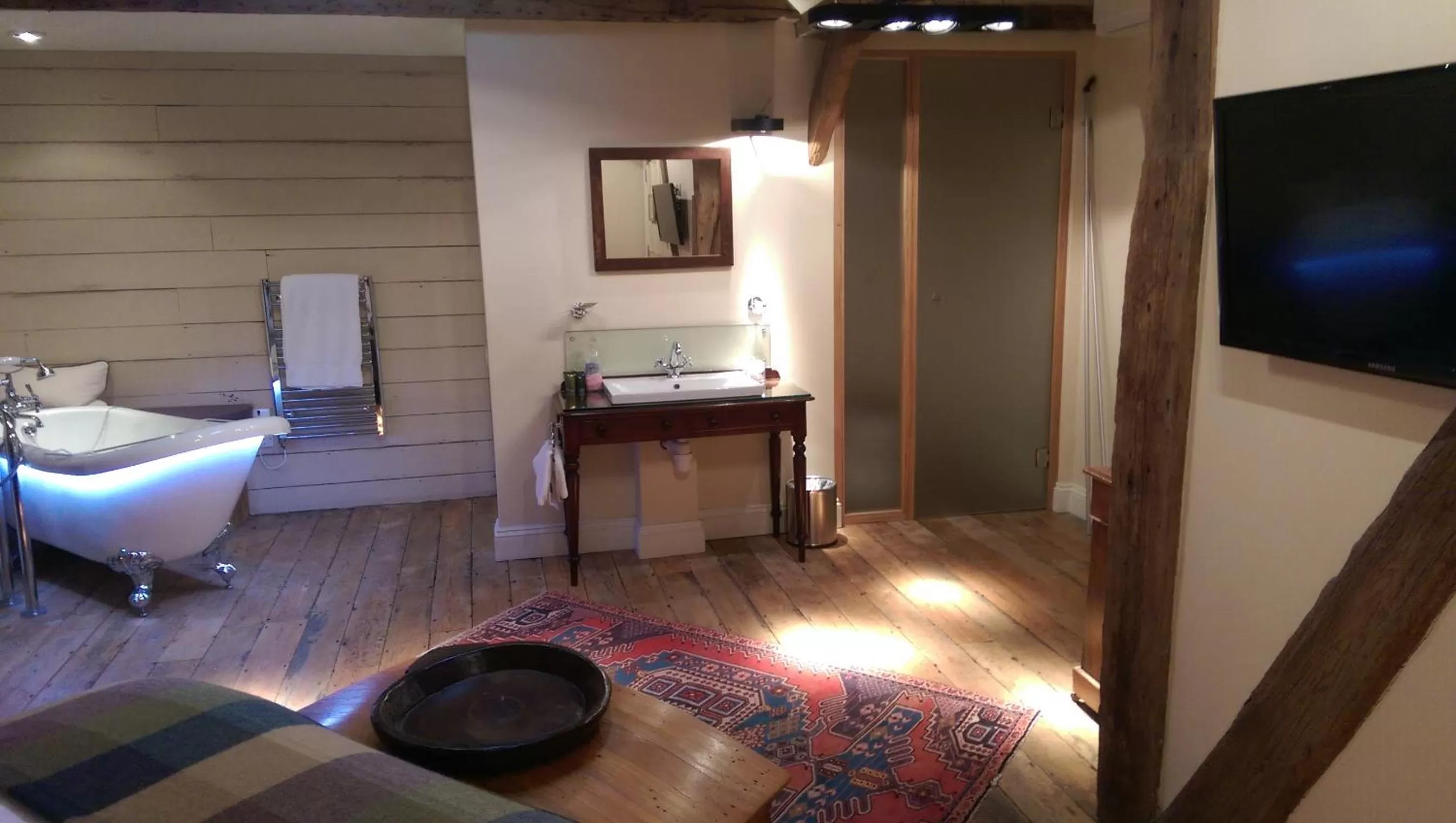 Decorative detail in The Cross Keys